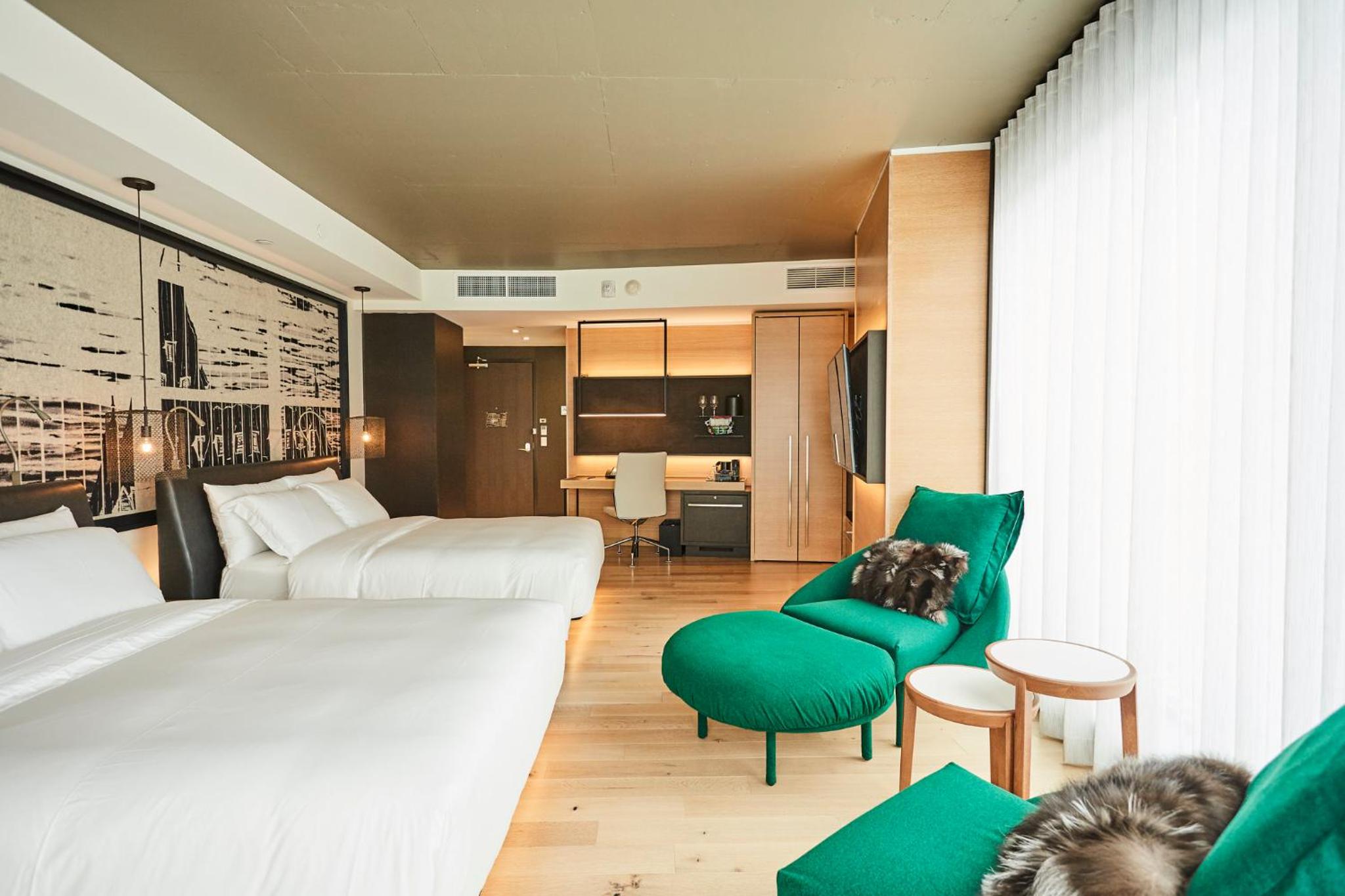 The Prestige Room - 2 Queen Beds