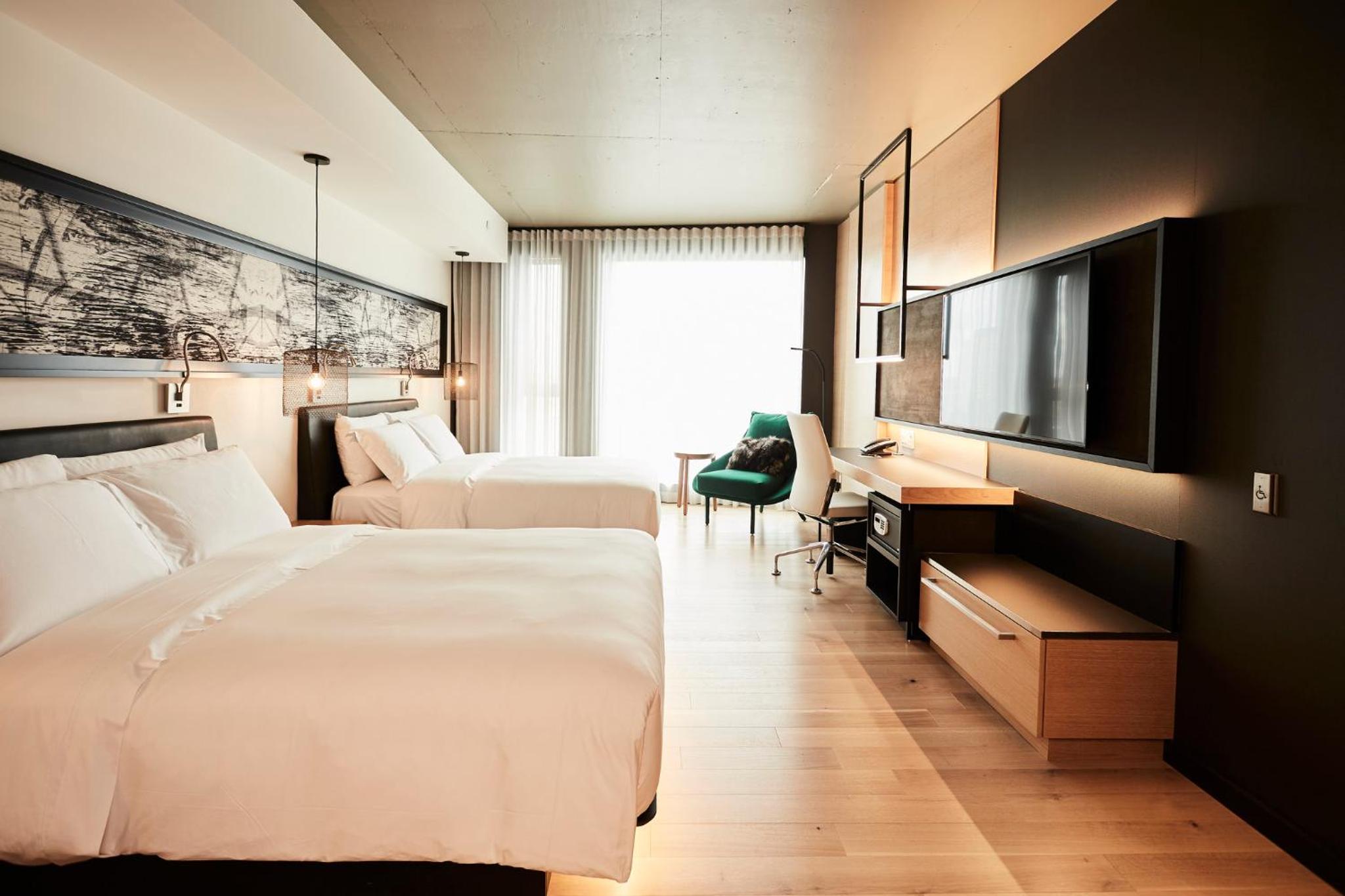 The Classic Room - 2 Queen Beds