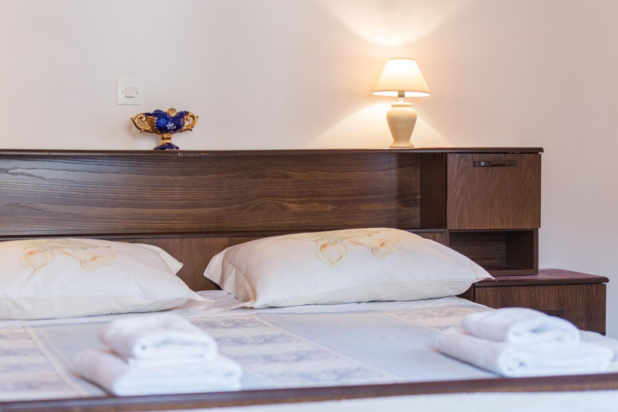 Double Room with Private External Bathroom photo 1