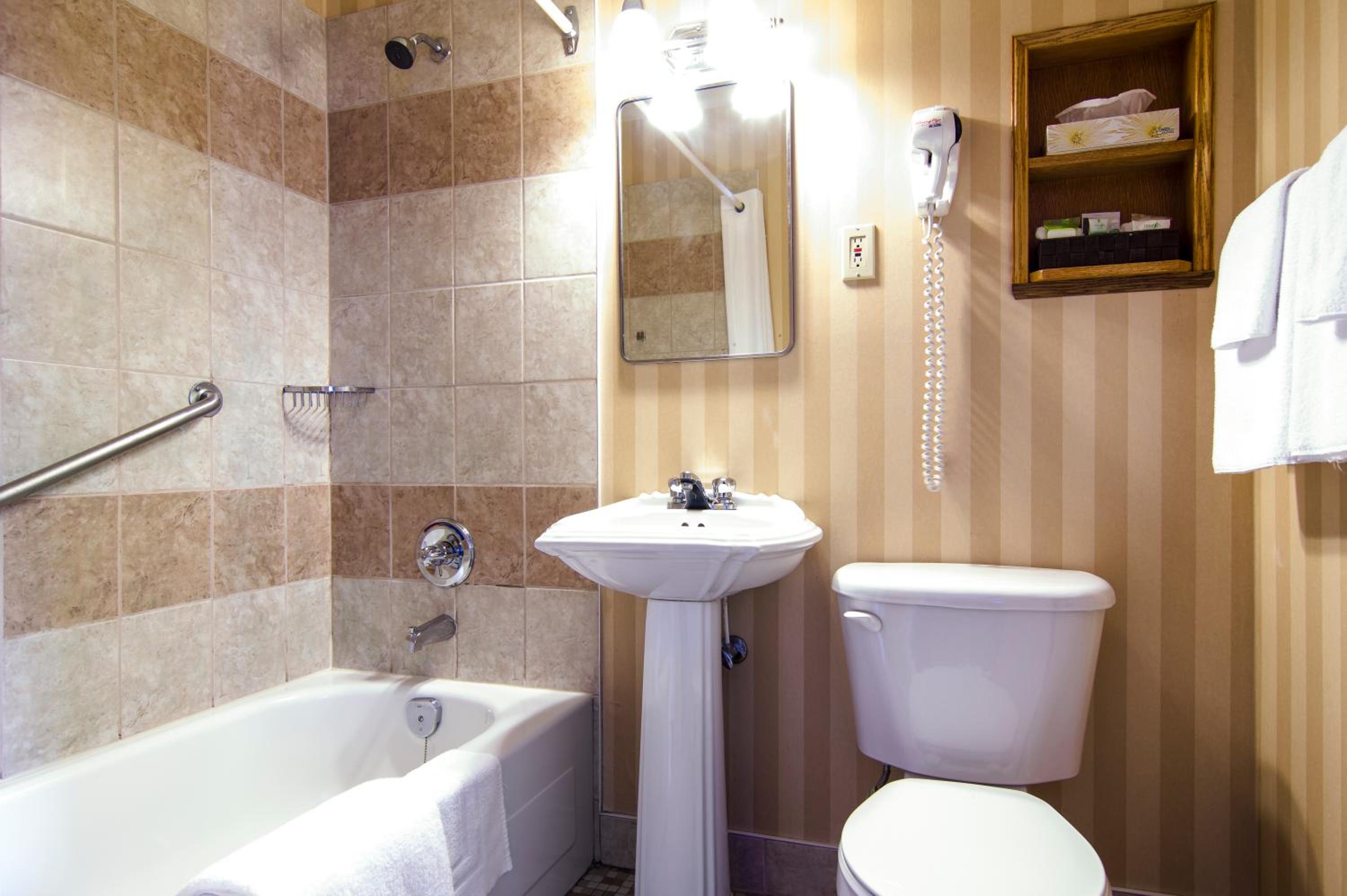 Queen Room