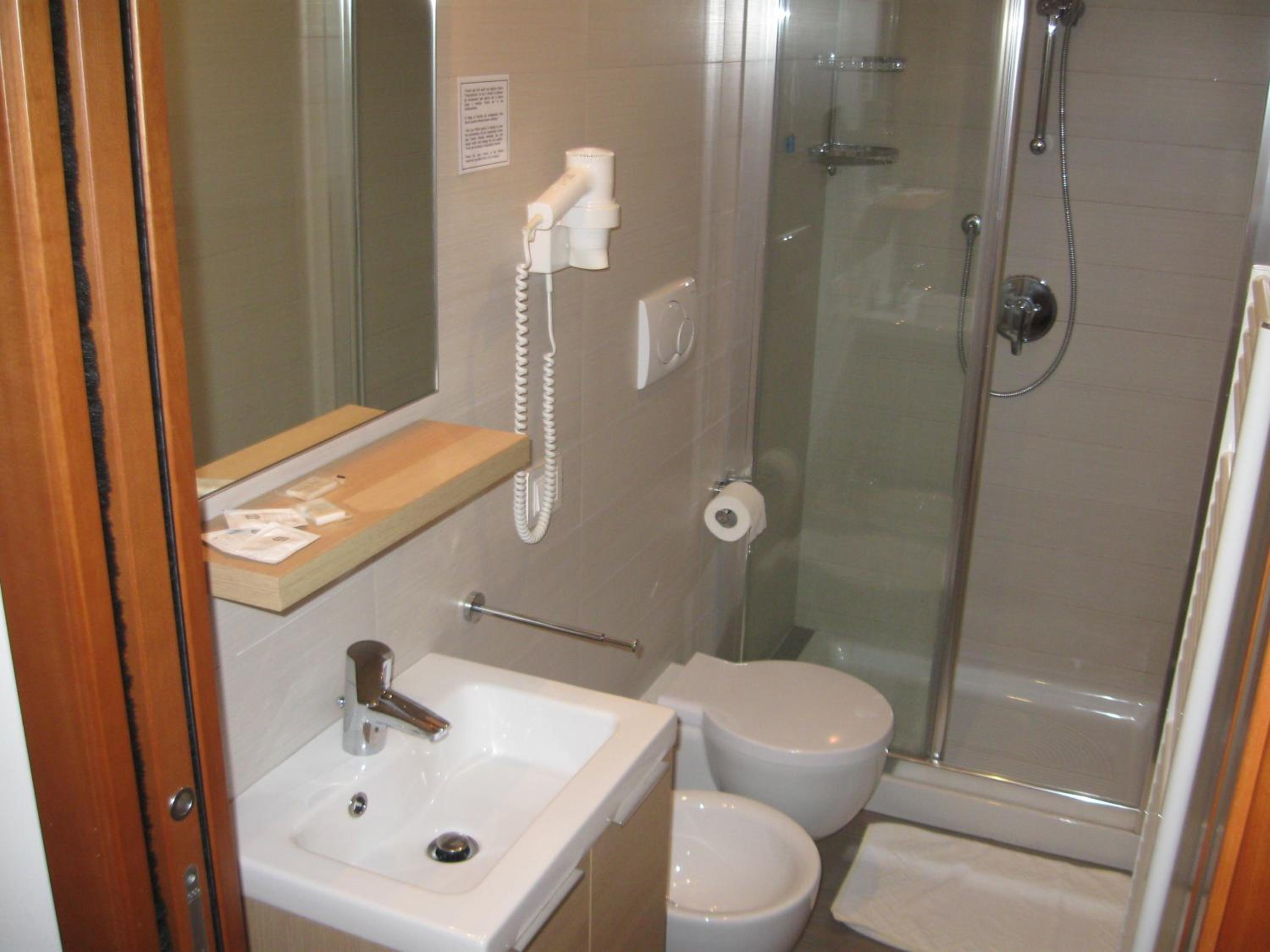 Double Room with Extra Bed photo 3