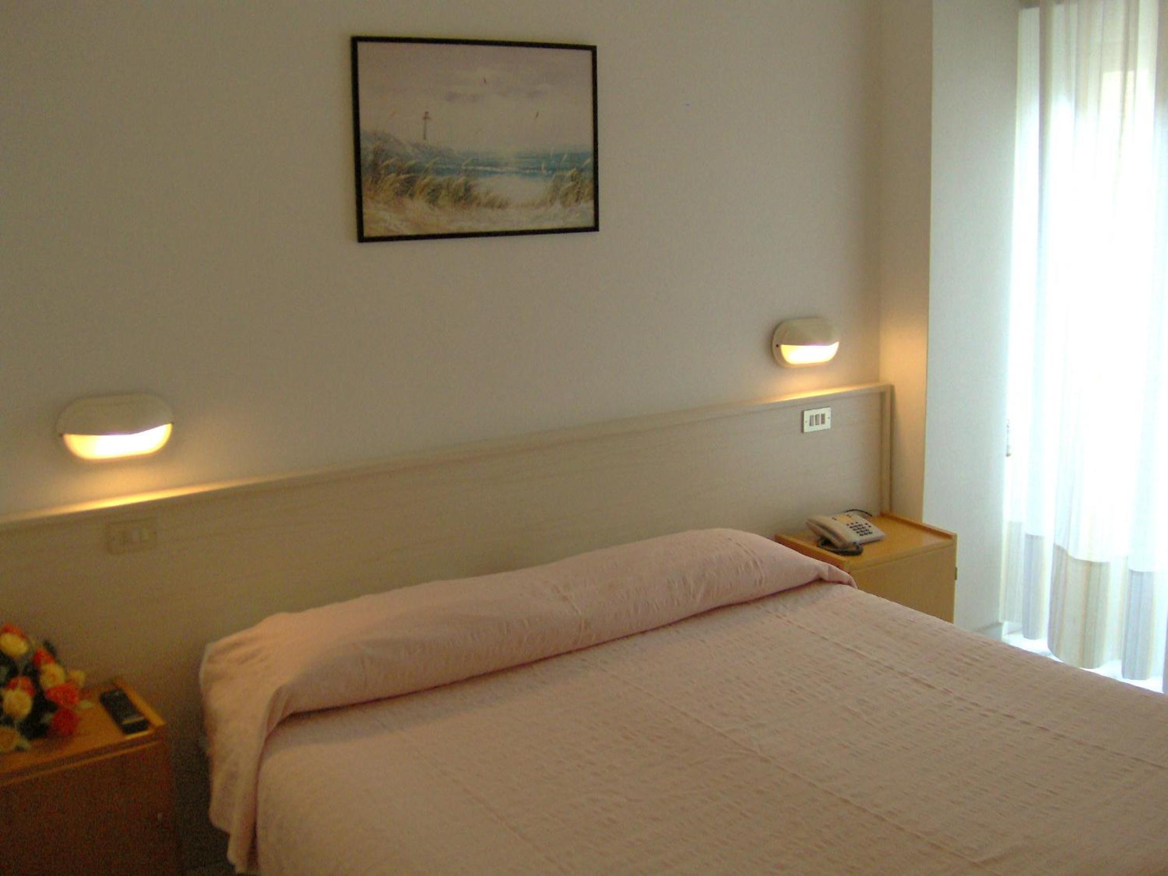 Standard Double Room photo 2