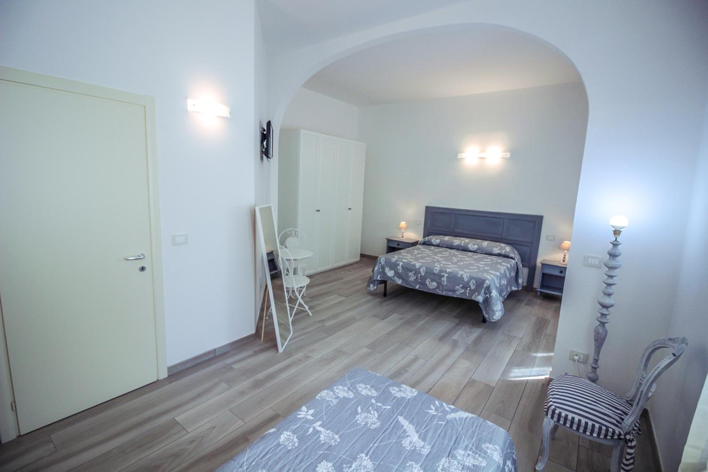 Deluxe Triple Room - Photo 19