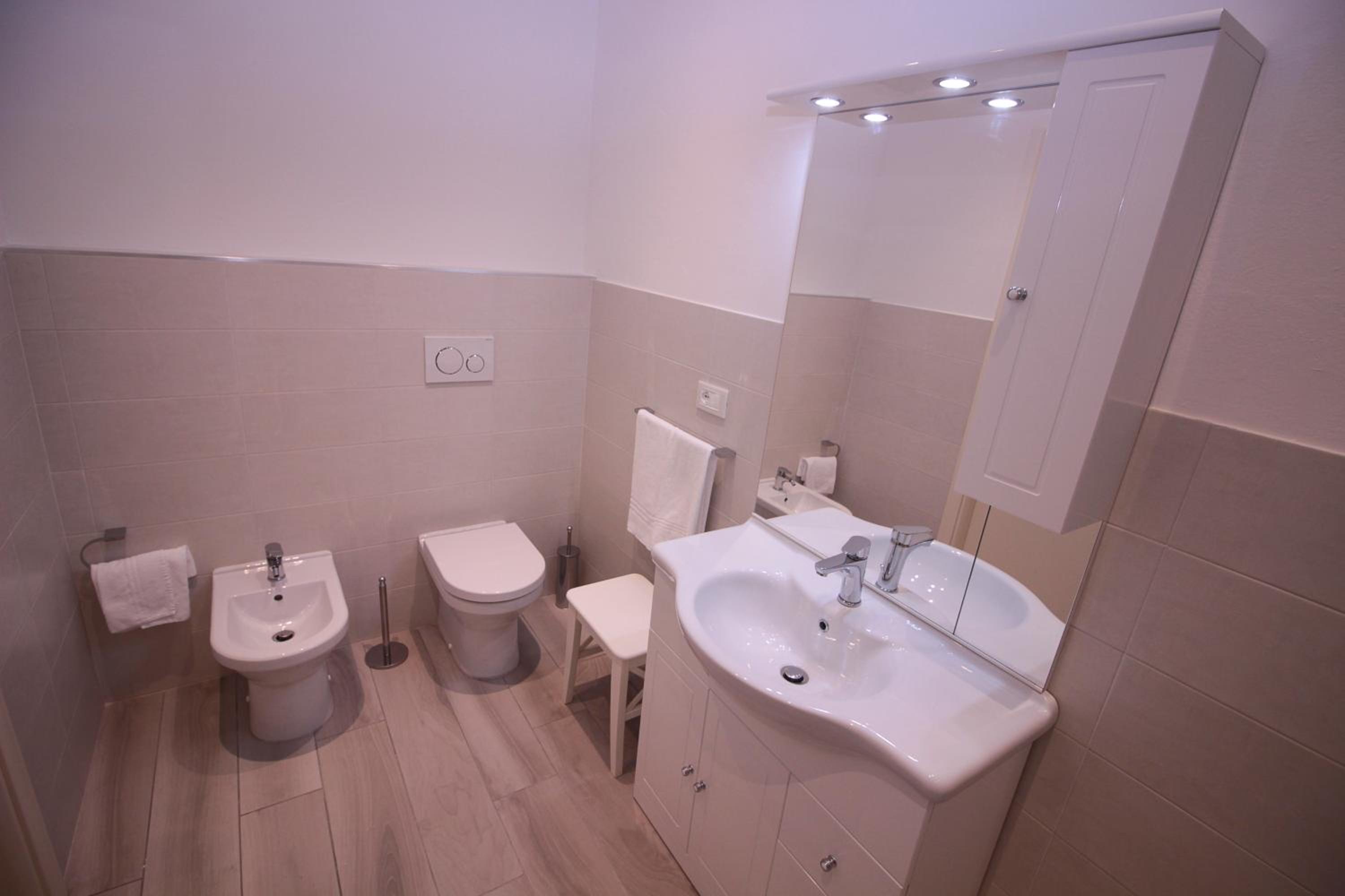 Deluxe Triple Room - Photo 2