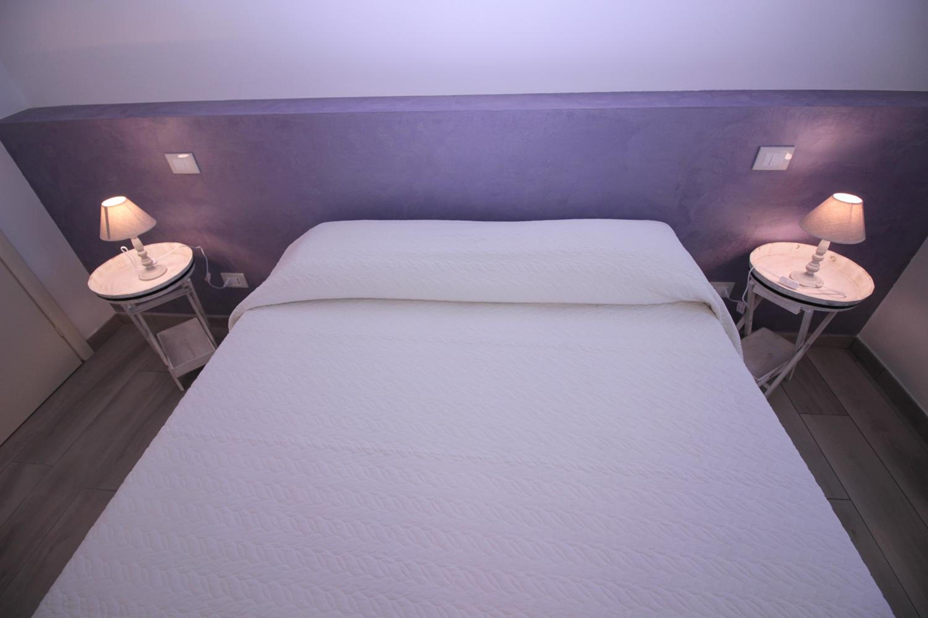 Double Room with Private Bathroom - Photo 12