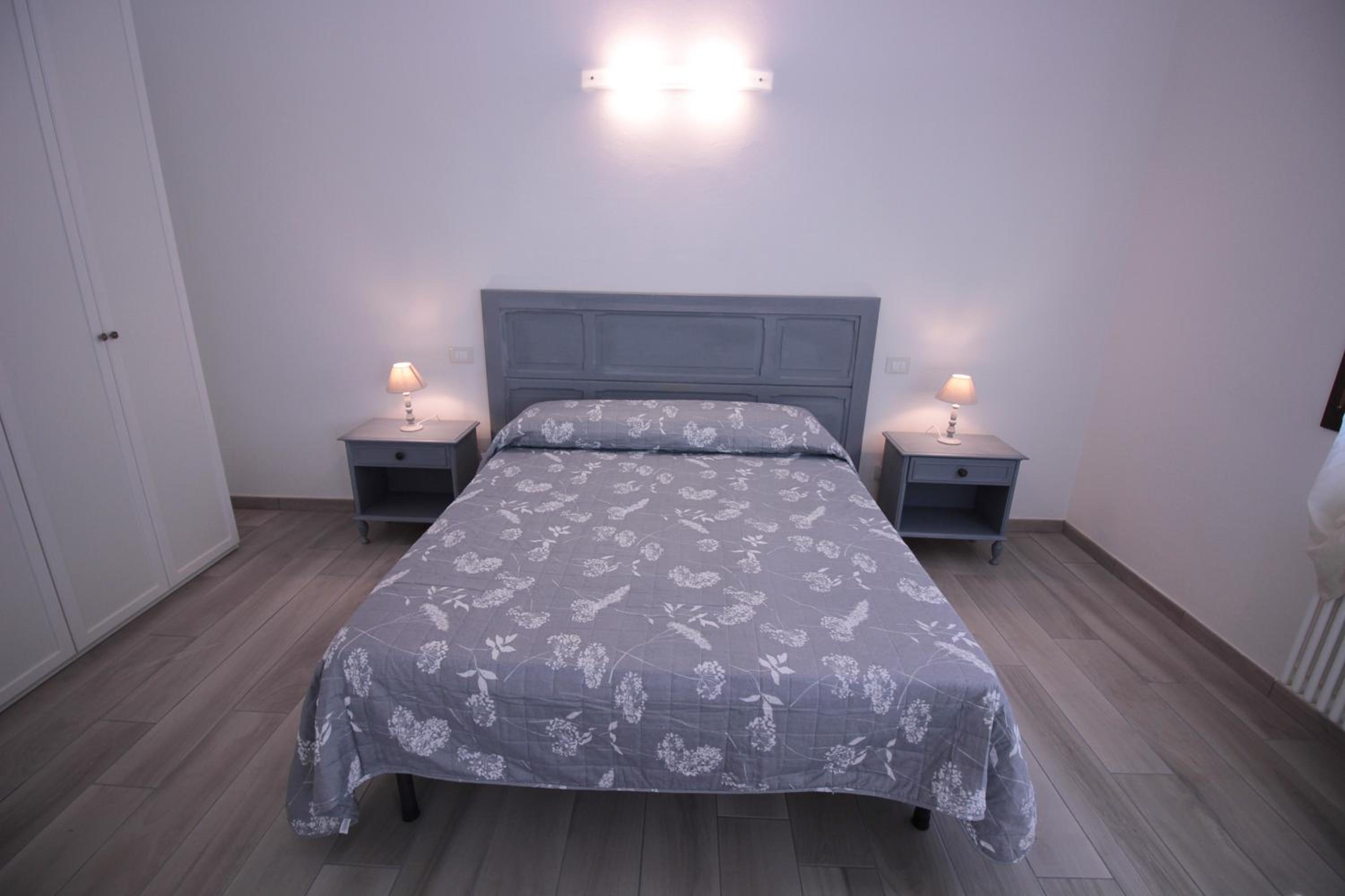 Deluxe Triple Room - Photo 8