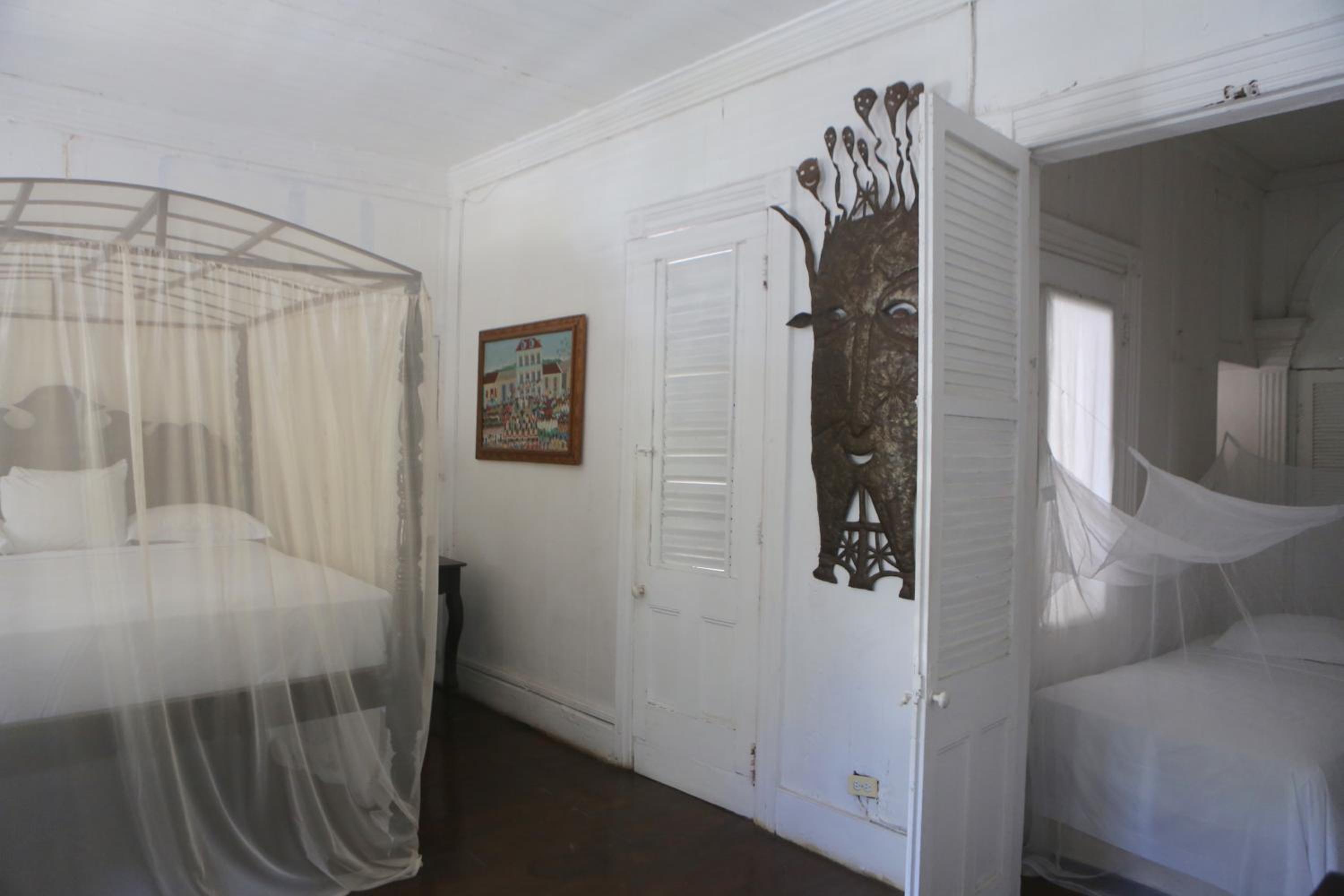 Old Master Bedroom - 9 photo 2