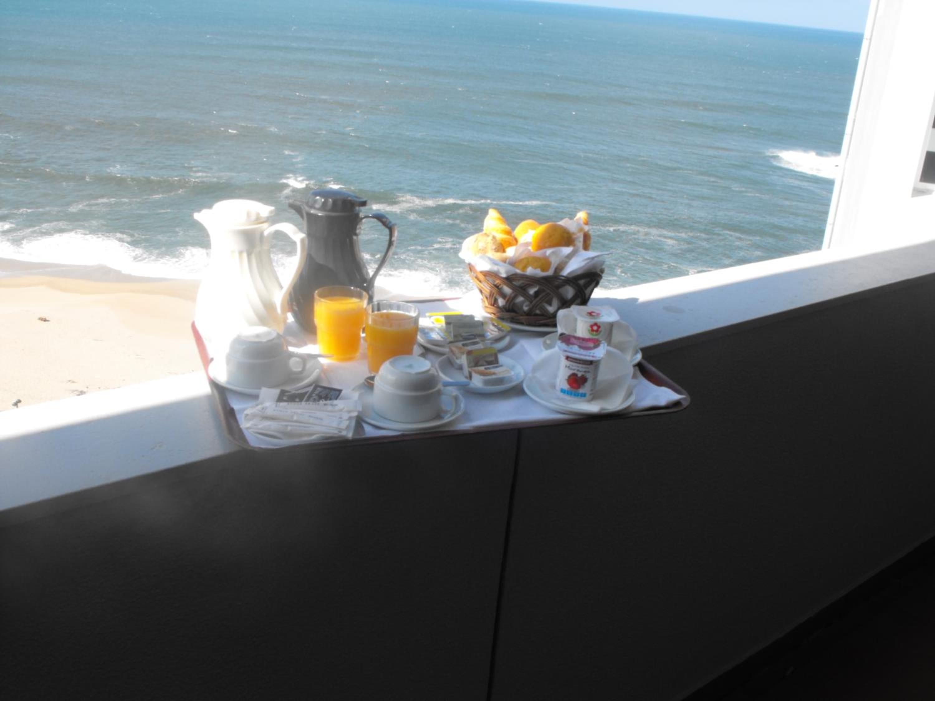 Twin Room with Sea View - Photo 4