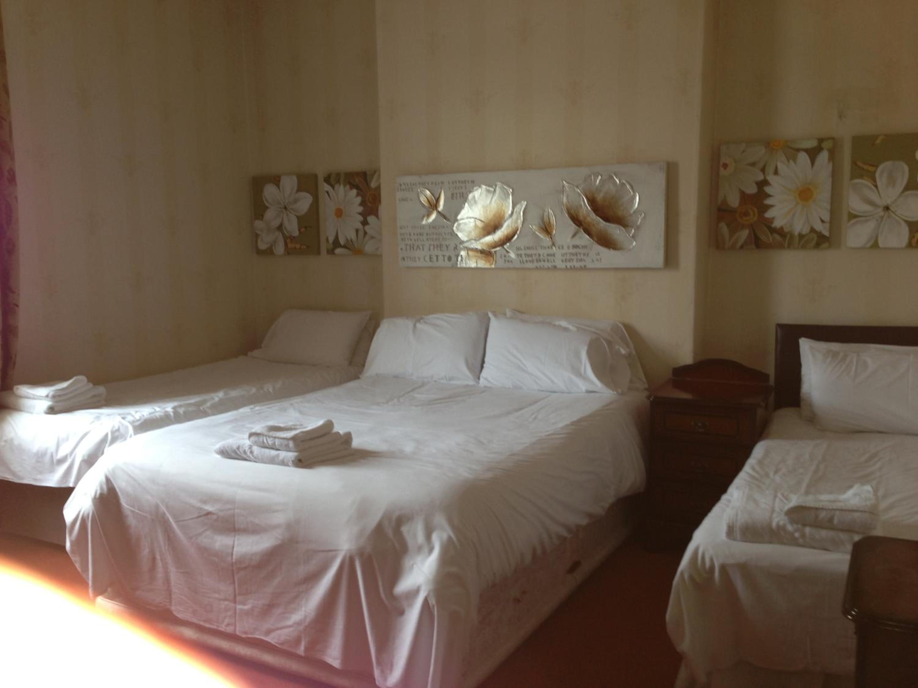 Family Room - Photo 9
