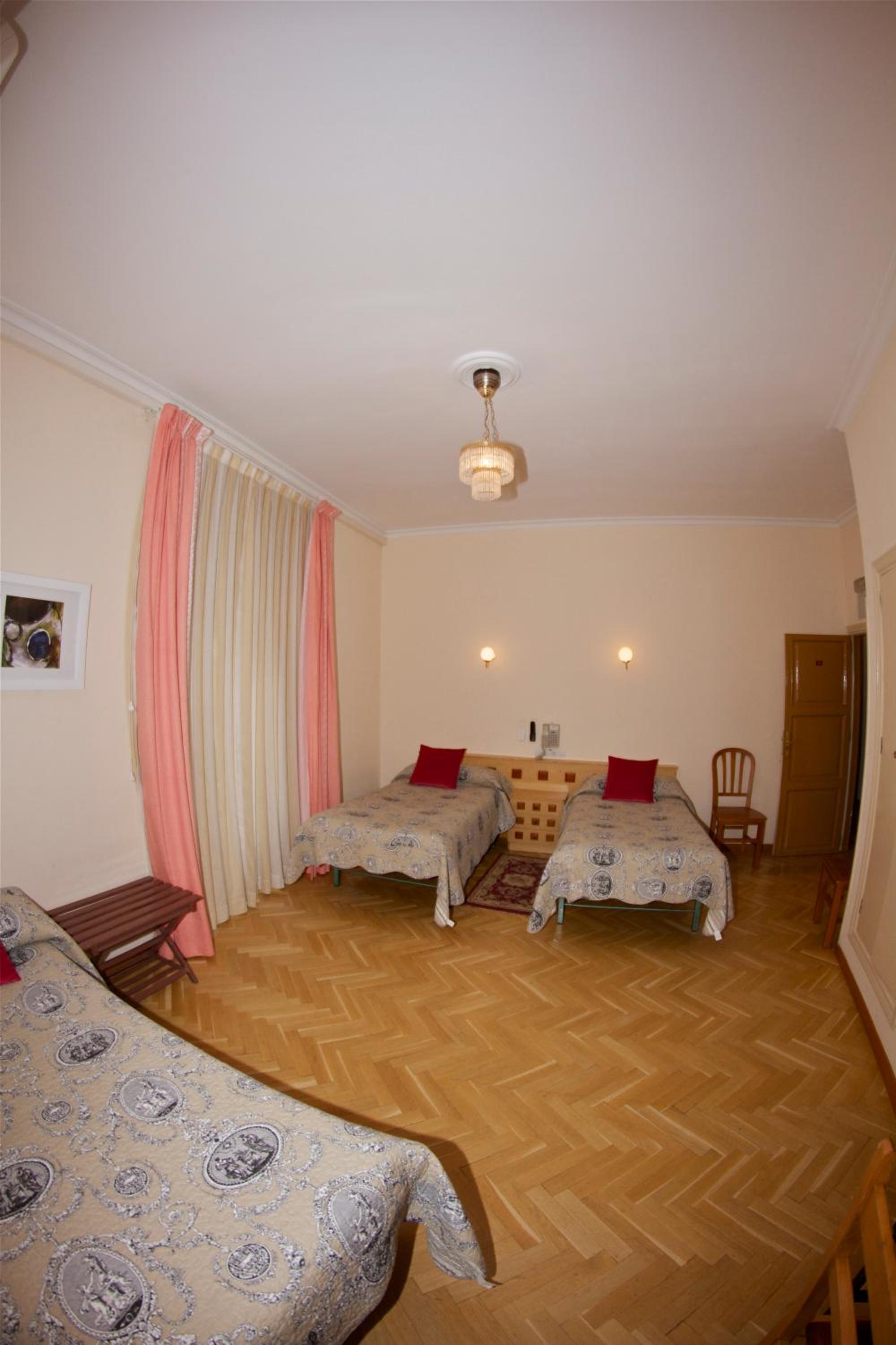 Quadruple Room photo 2