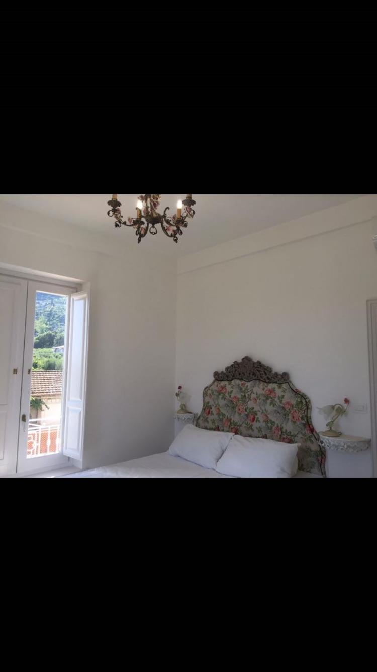 Quadruple Room with Private Bathroom - Photo 2