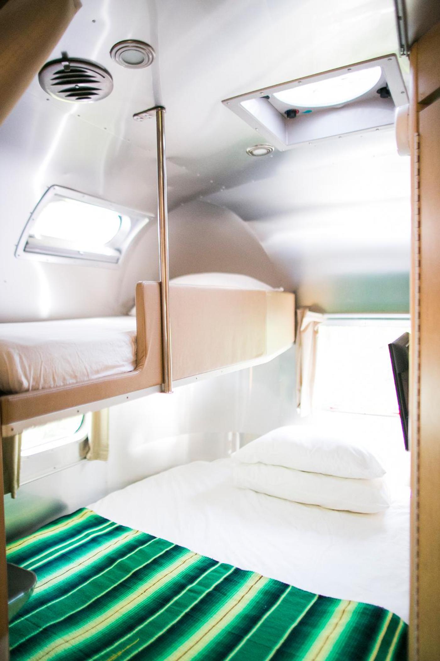 Family Suite Caravan photo 2