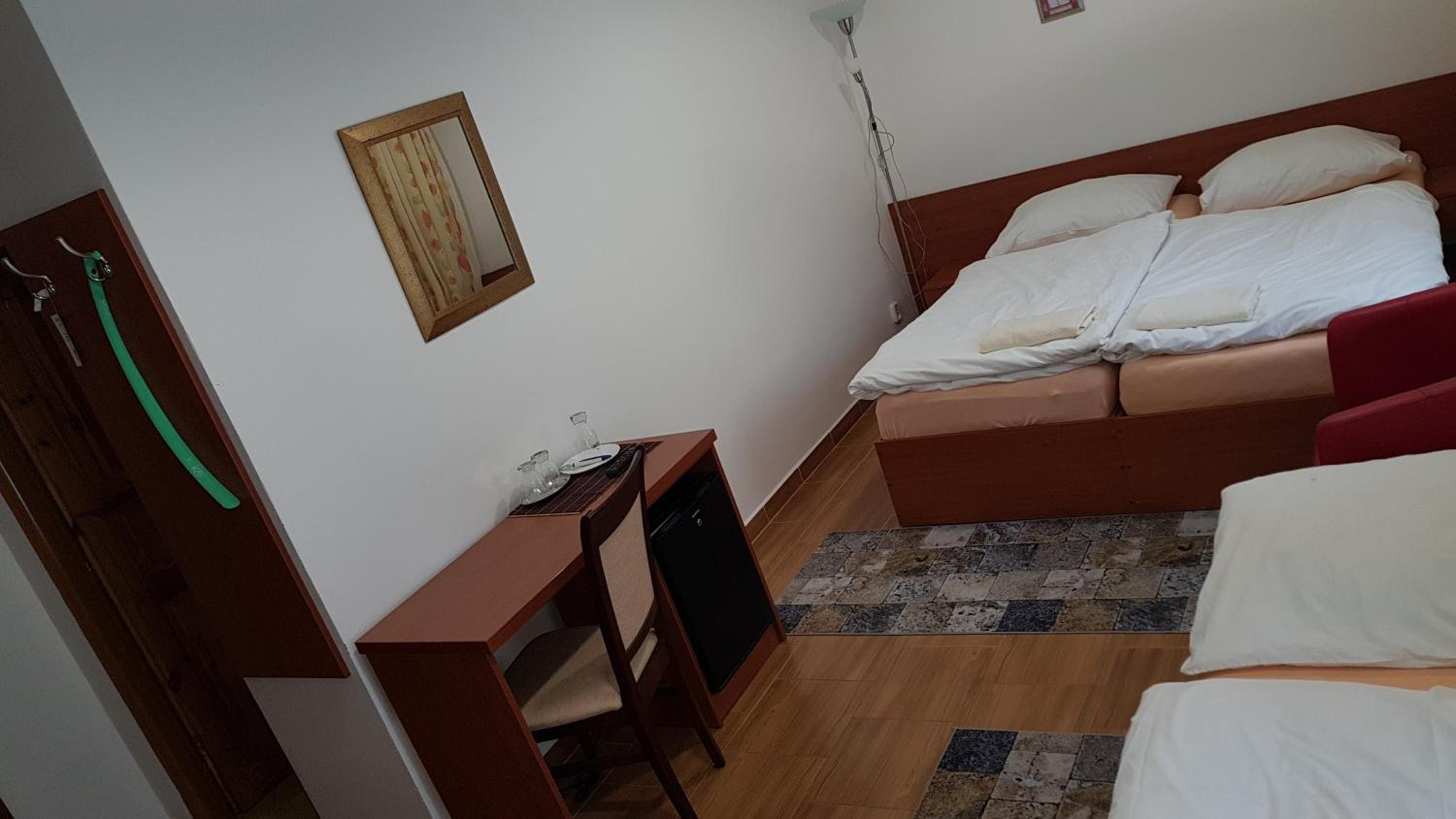Classic Triple Room photo 1