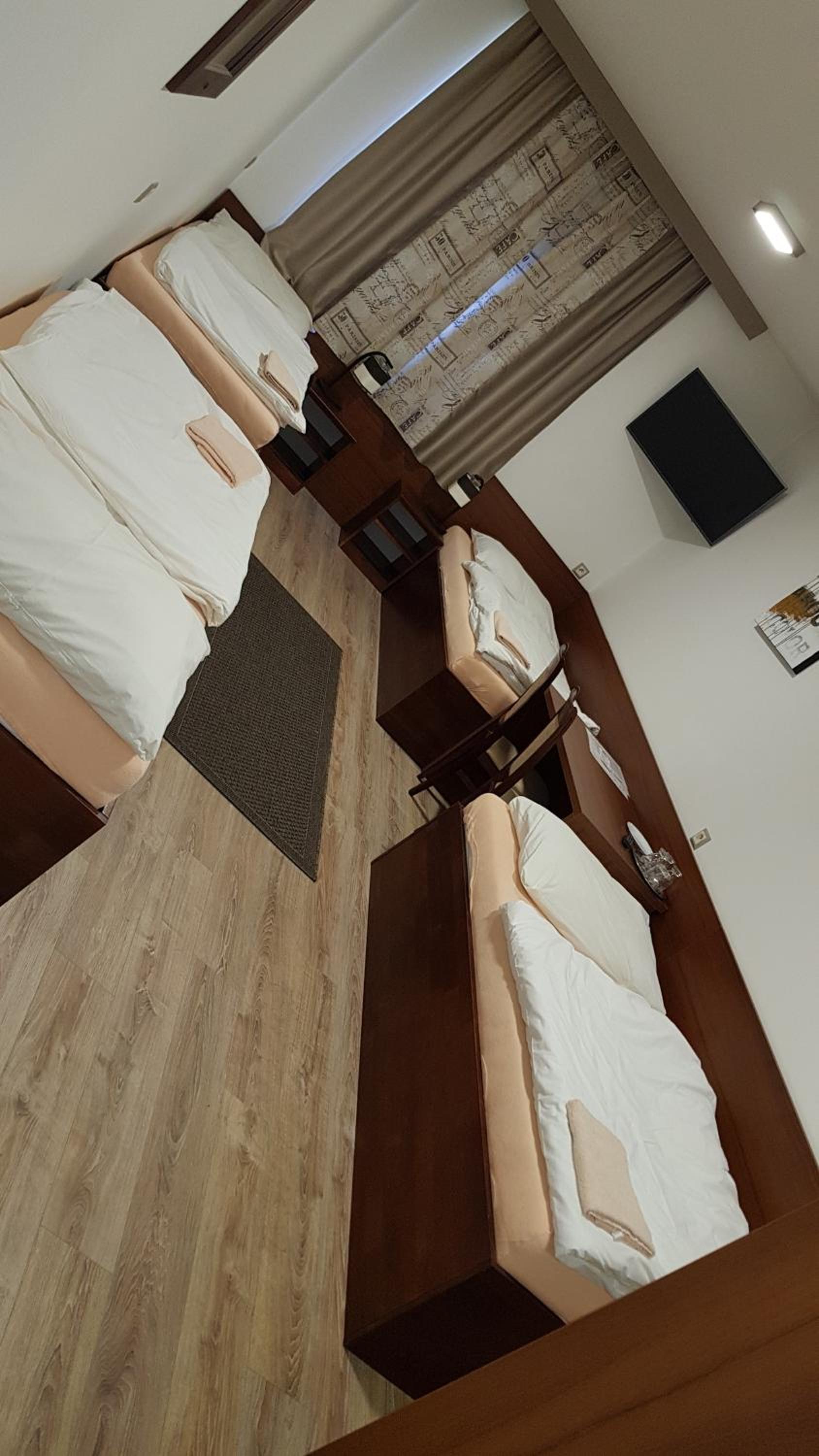 Classic Quadruple Room photo 2