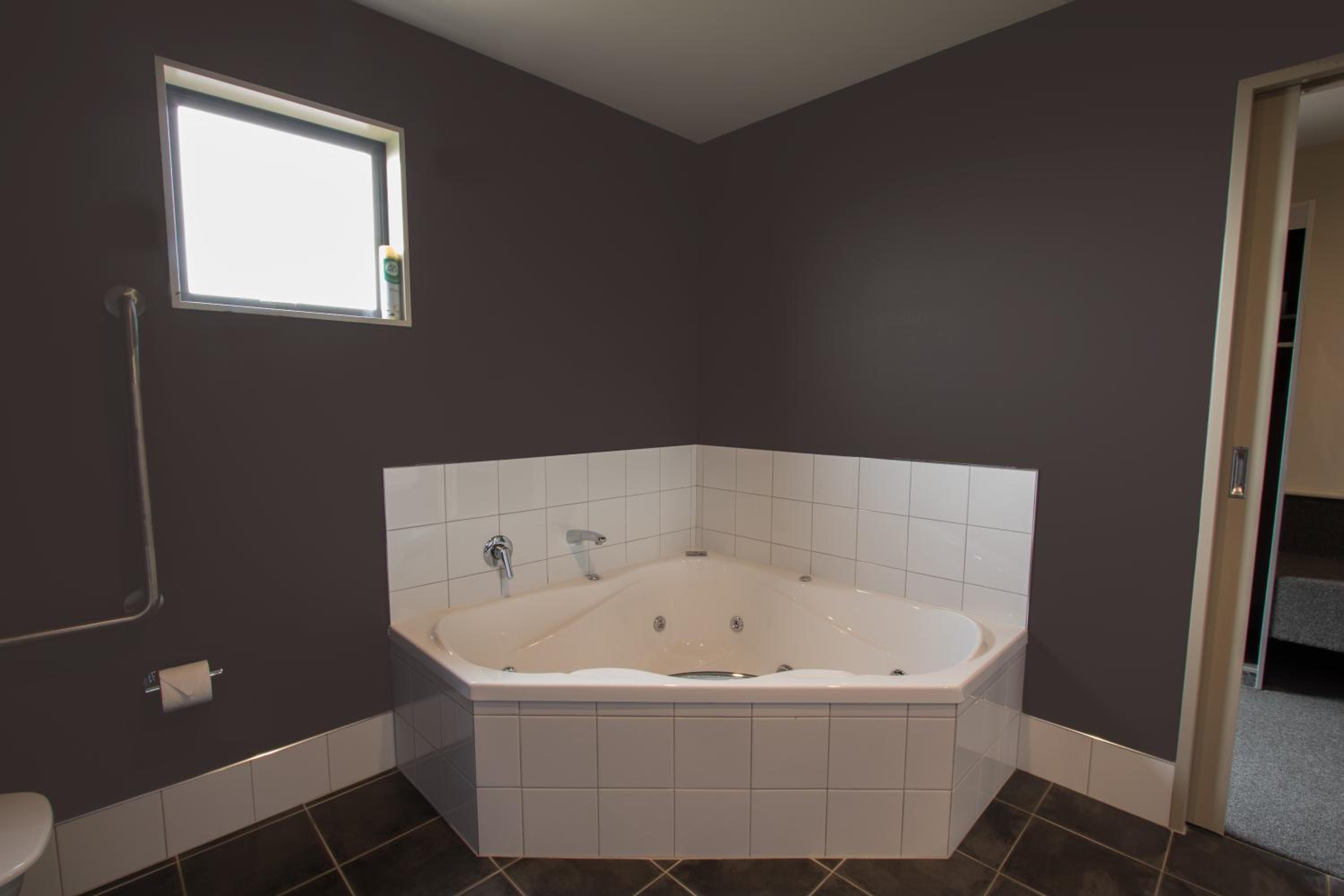 Deluxe King Studio - Photo 1