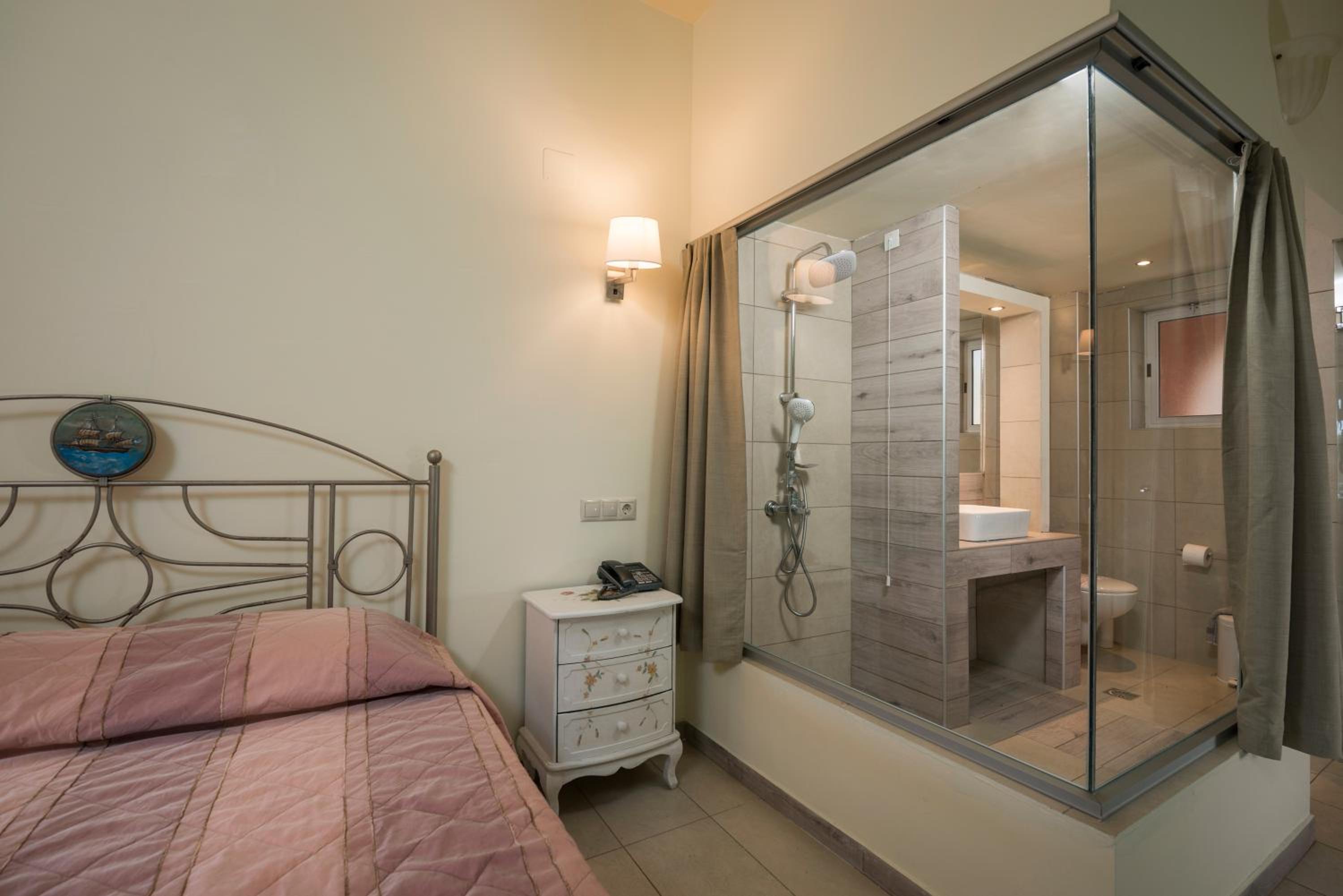 Suite with Private Pool photo 2