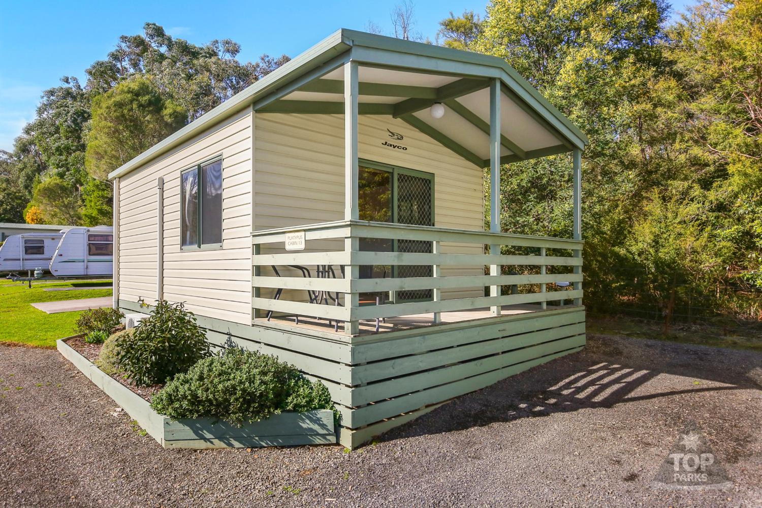 One-Bedroom Cabin photo 2