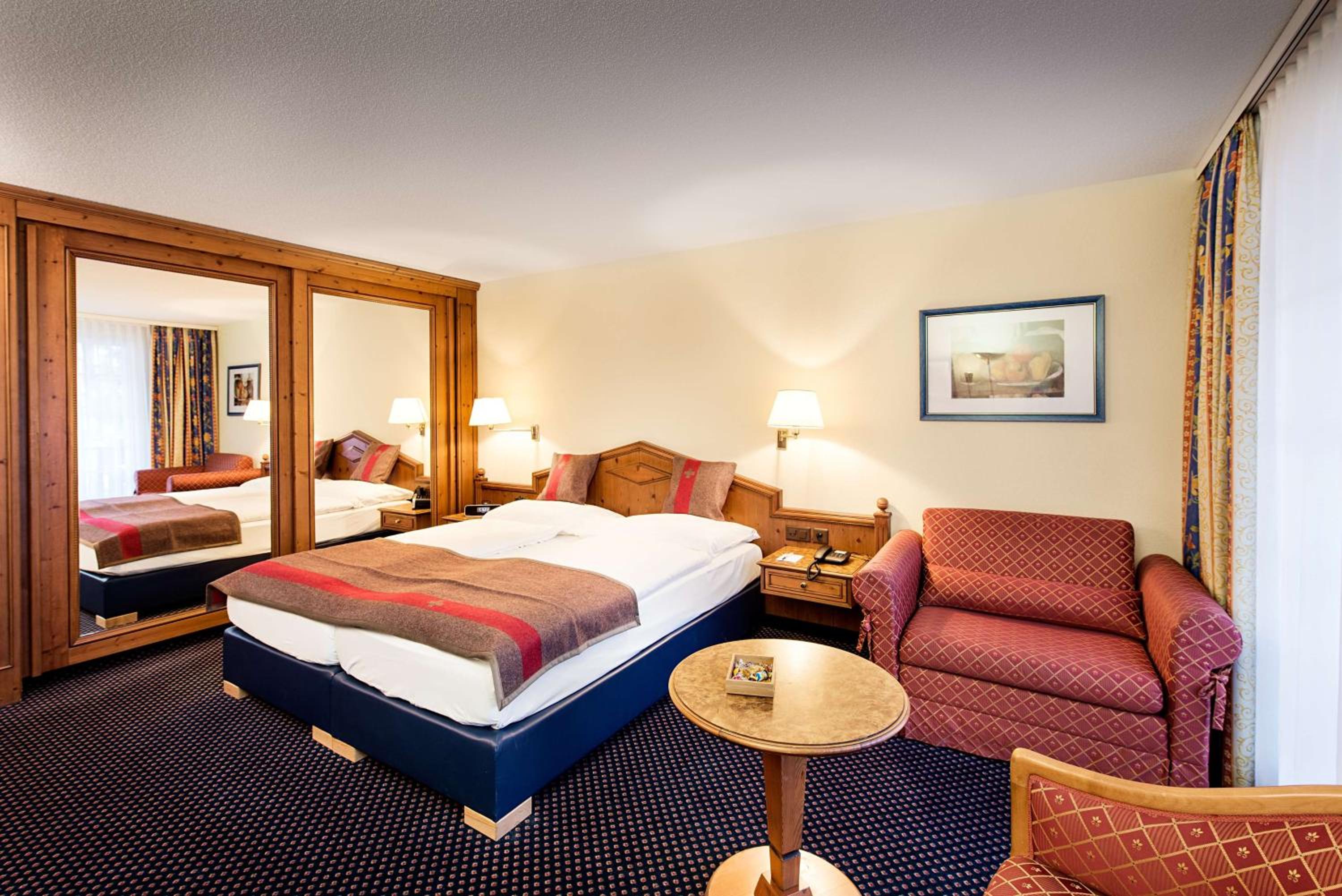 Junior Suite with Balcony - Photo 1
