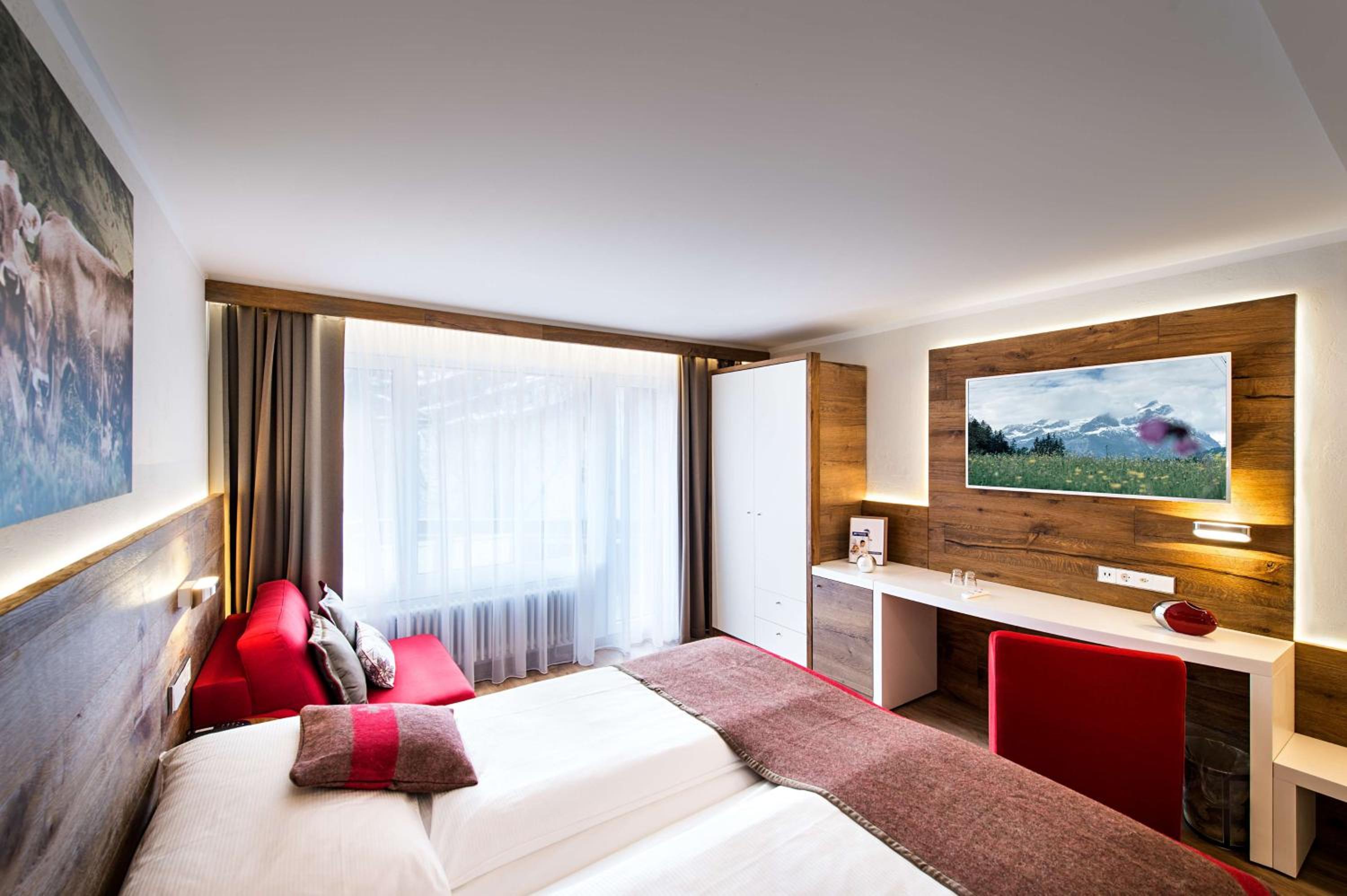 Classic Double Room with Balcony / Terrace - Photo 15