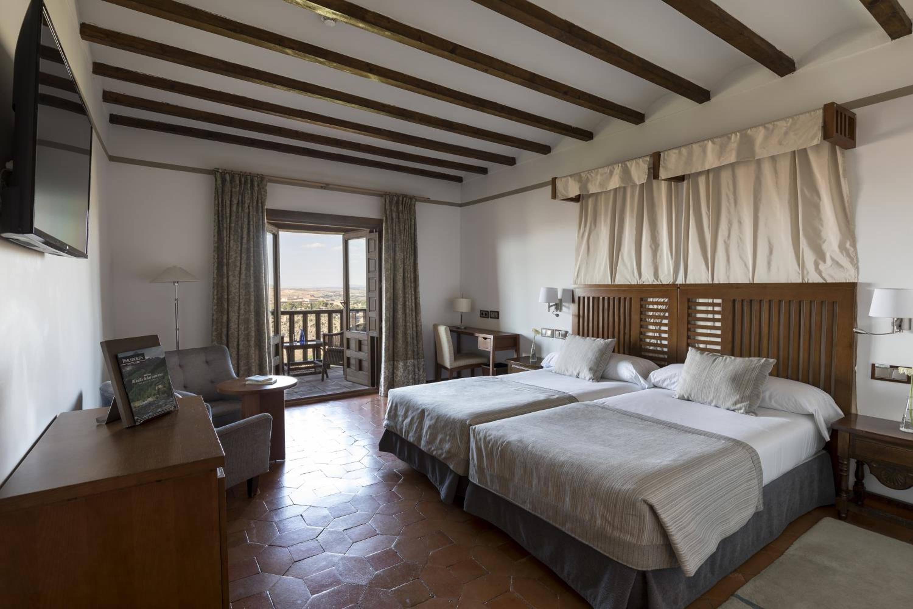 Superior Double Room - Photo 1