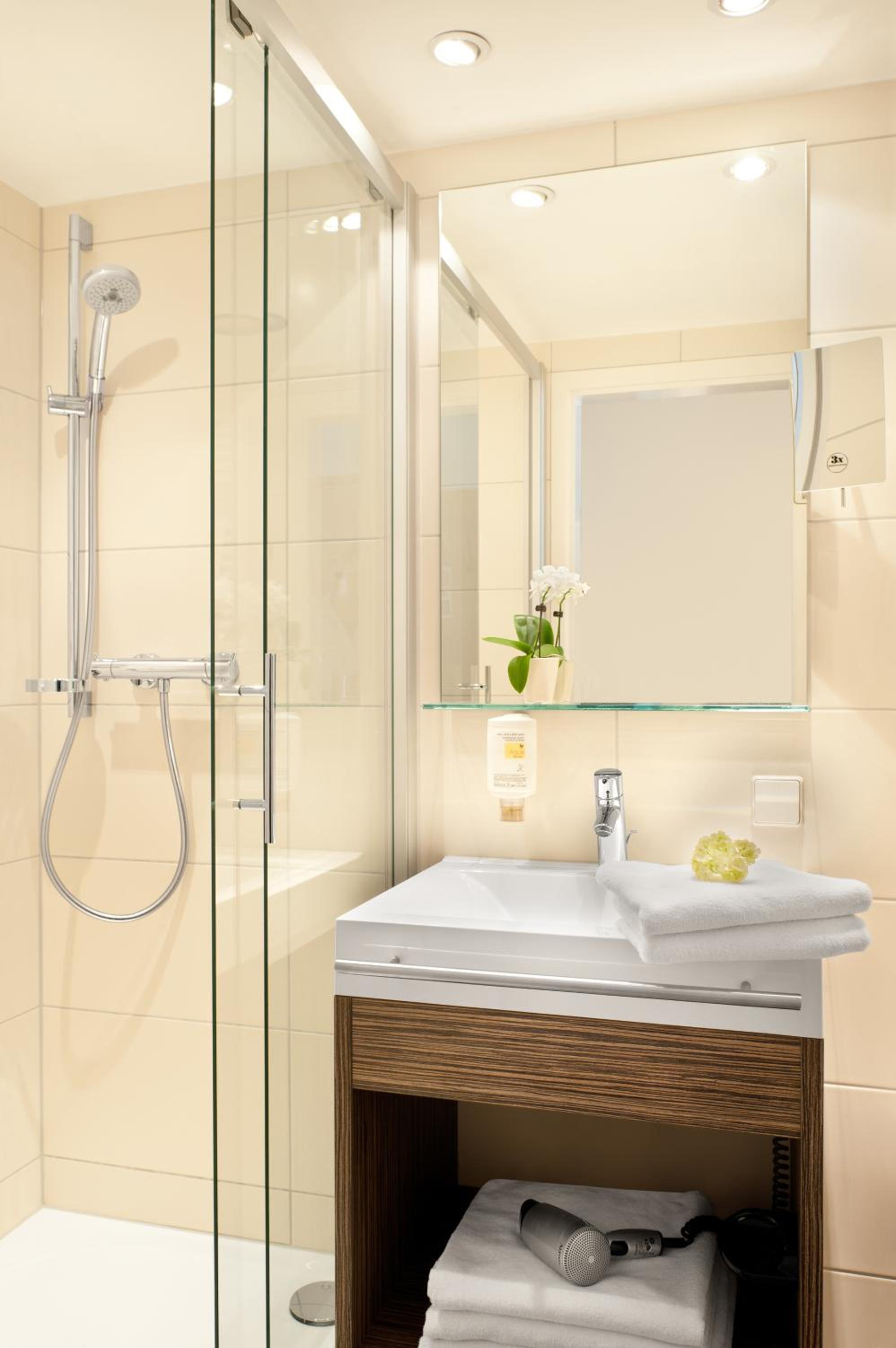 Comfort Double or Twin Room - Photo 6