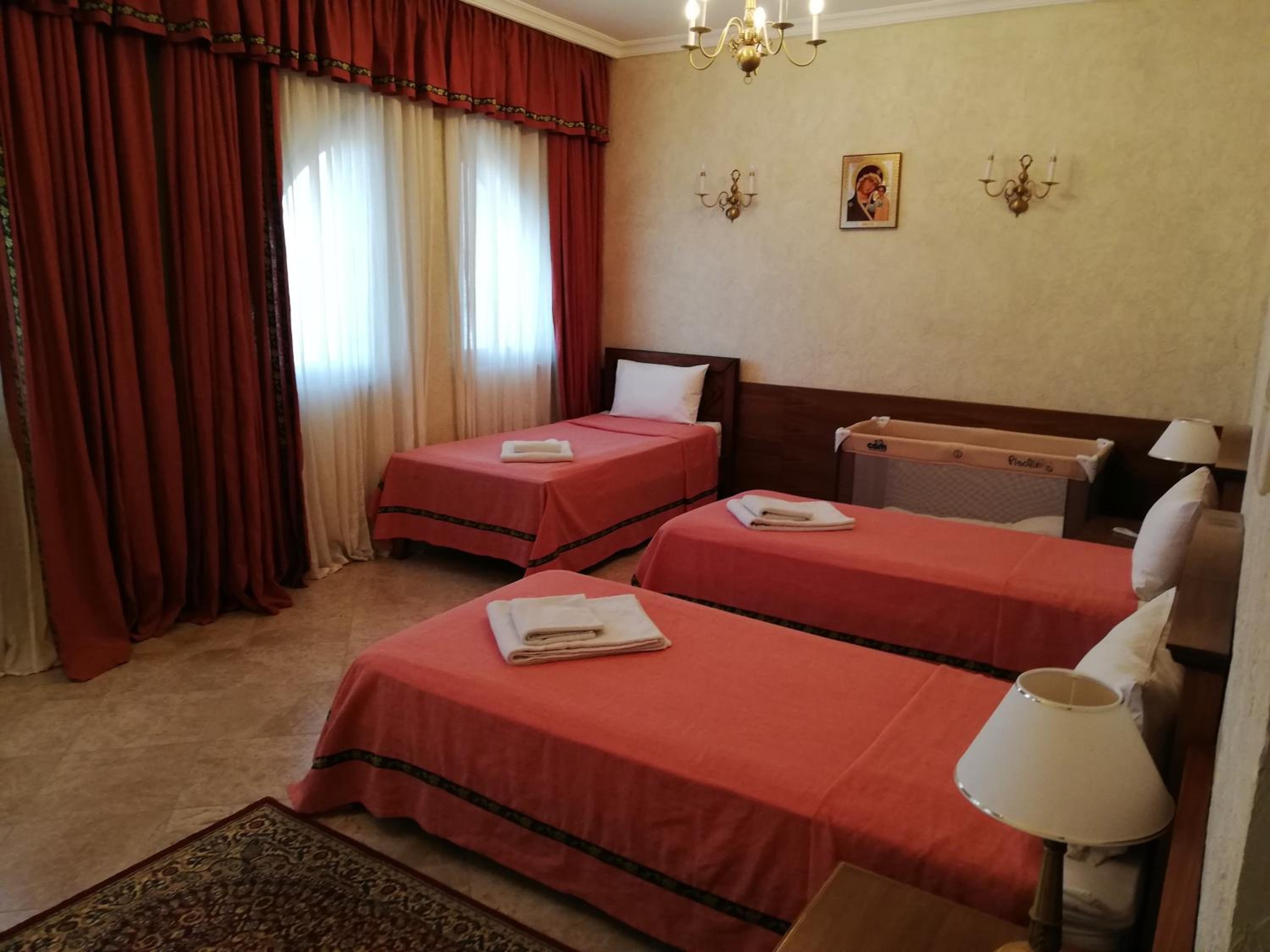 Deluxe Triple Room photo 1