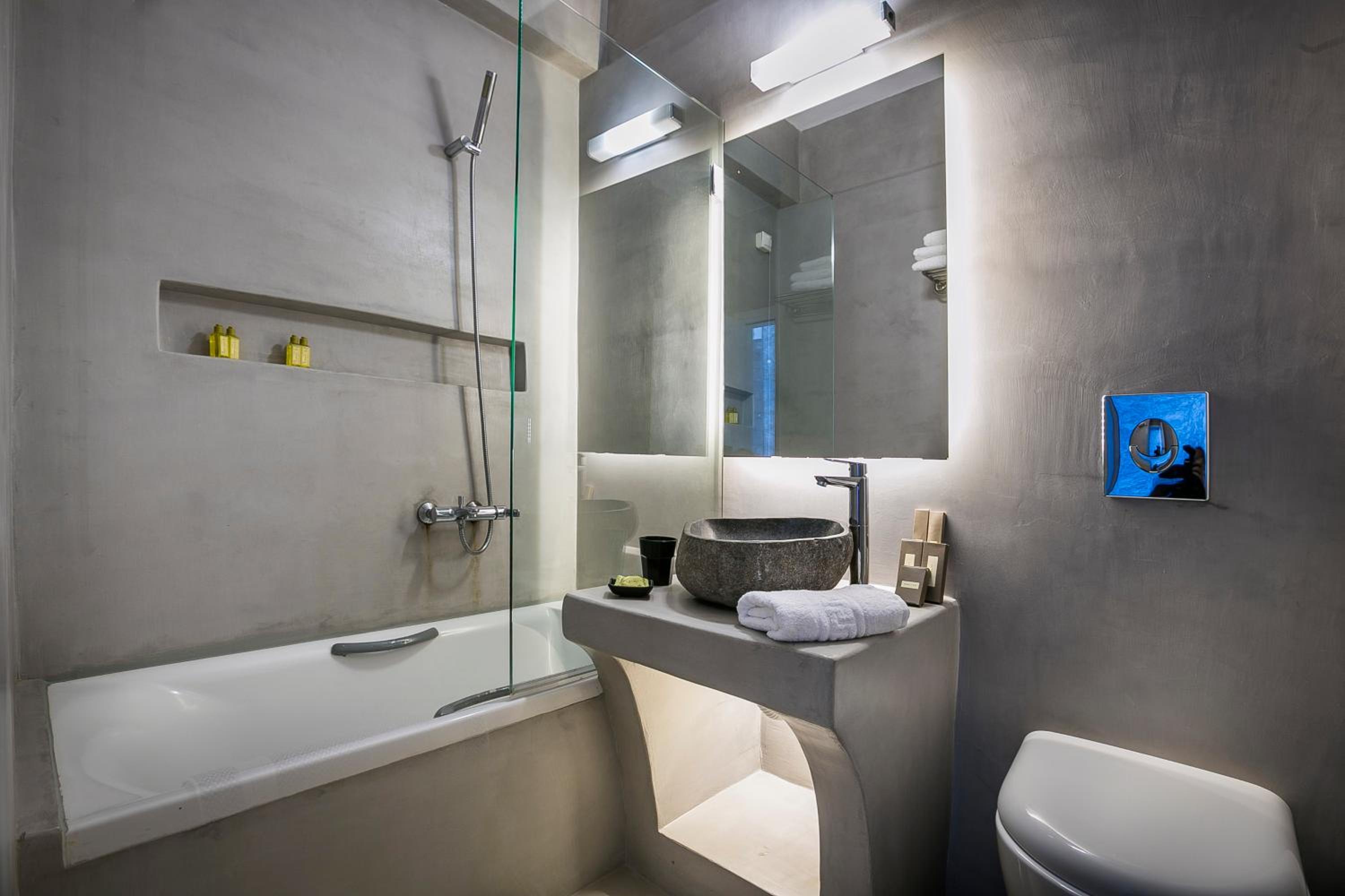 Double or Twin Room with Sea View photo 2
