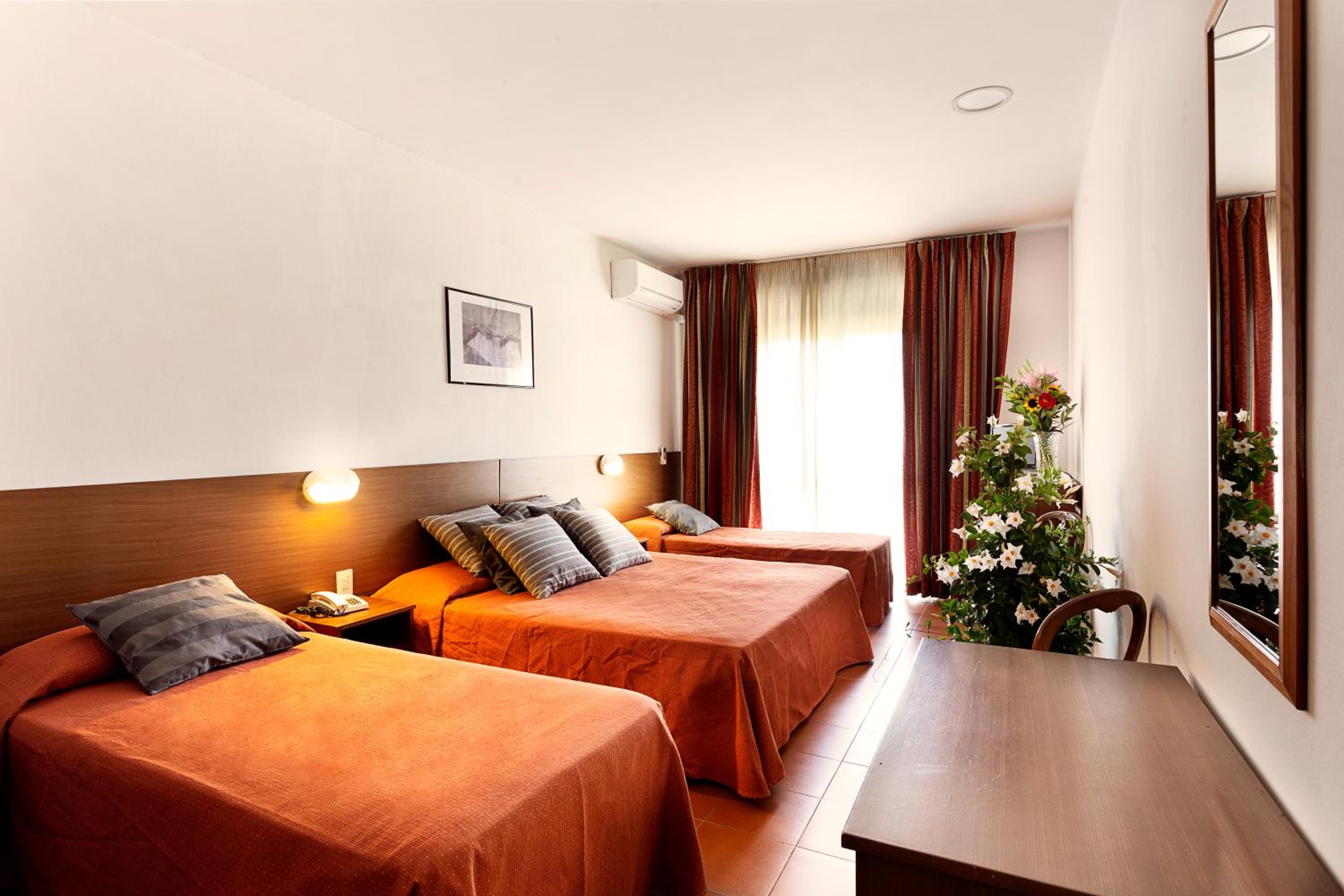 Quadruple Room photo 1