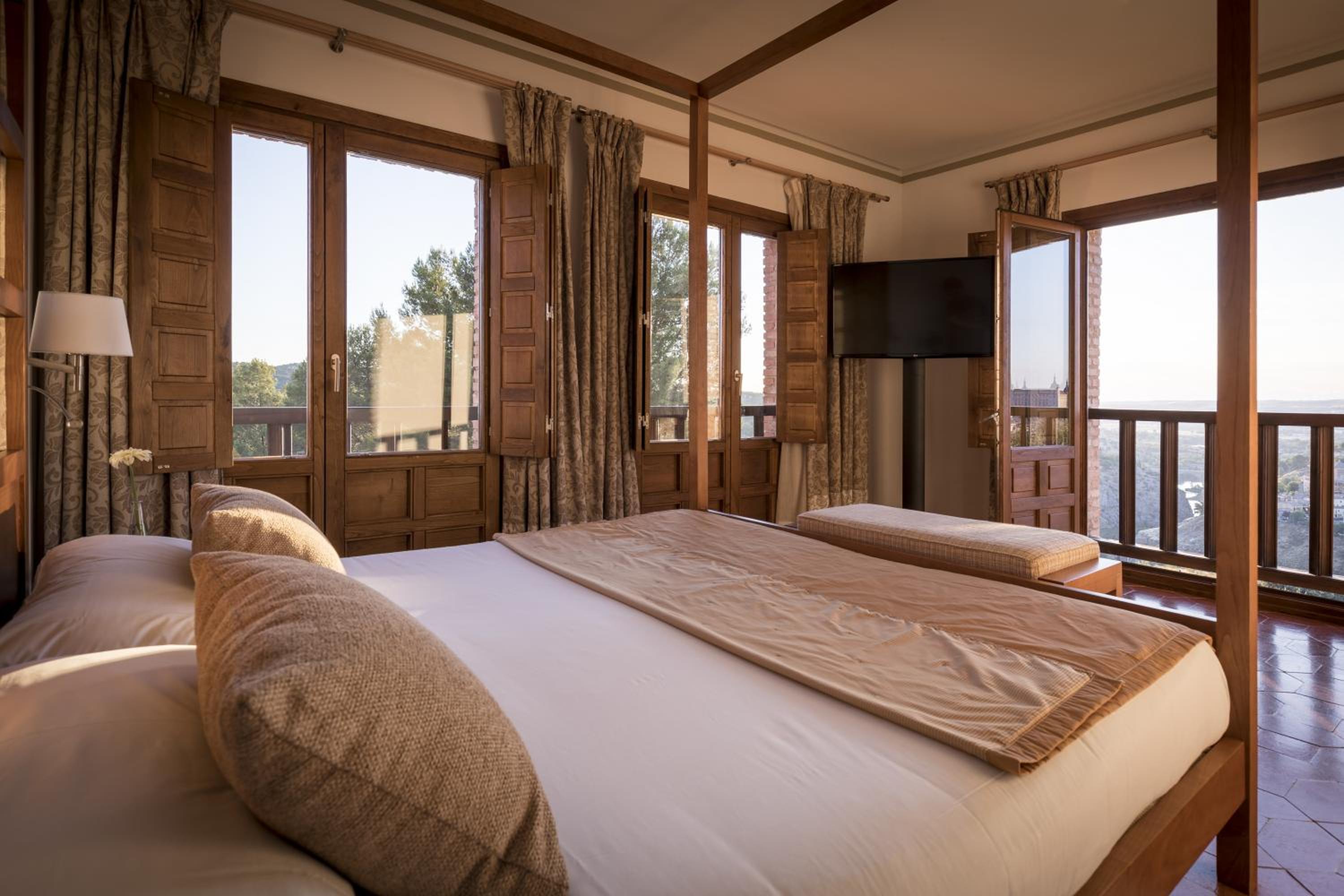 Junior Suite - Photo 1