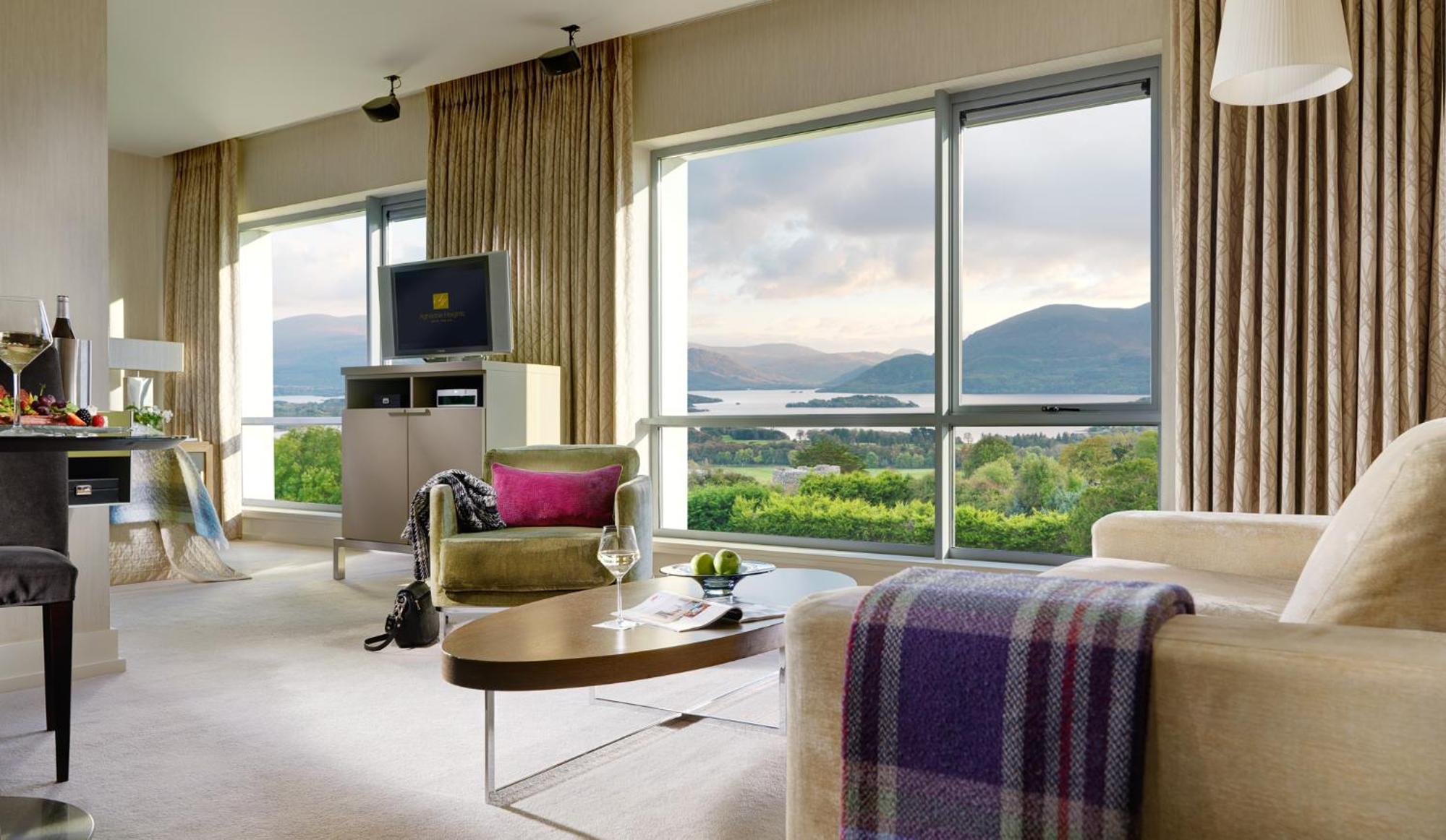 Deluxe Double Lake View - Photo 3