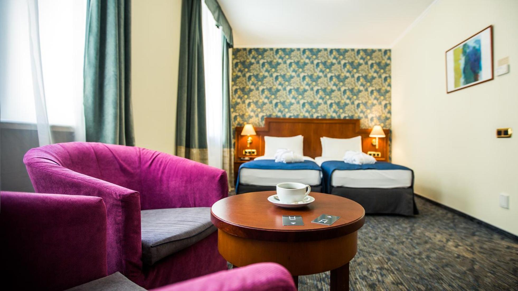 Deluxe Double or Twin Room - Photo 4
