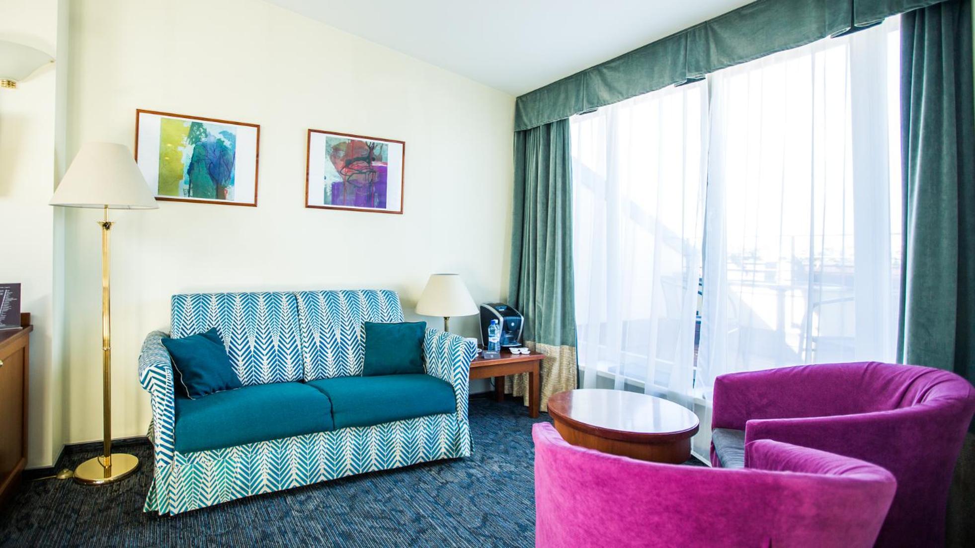 Deluxe Double or Twin Room - Photo 3