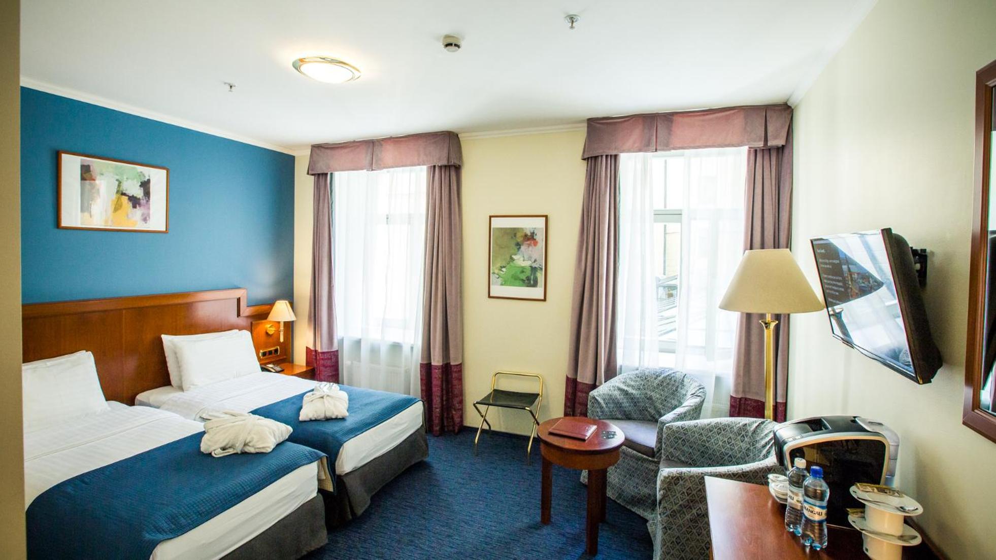 Superior Twin Room - Photo 4