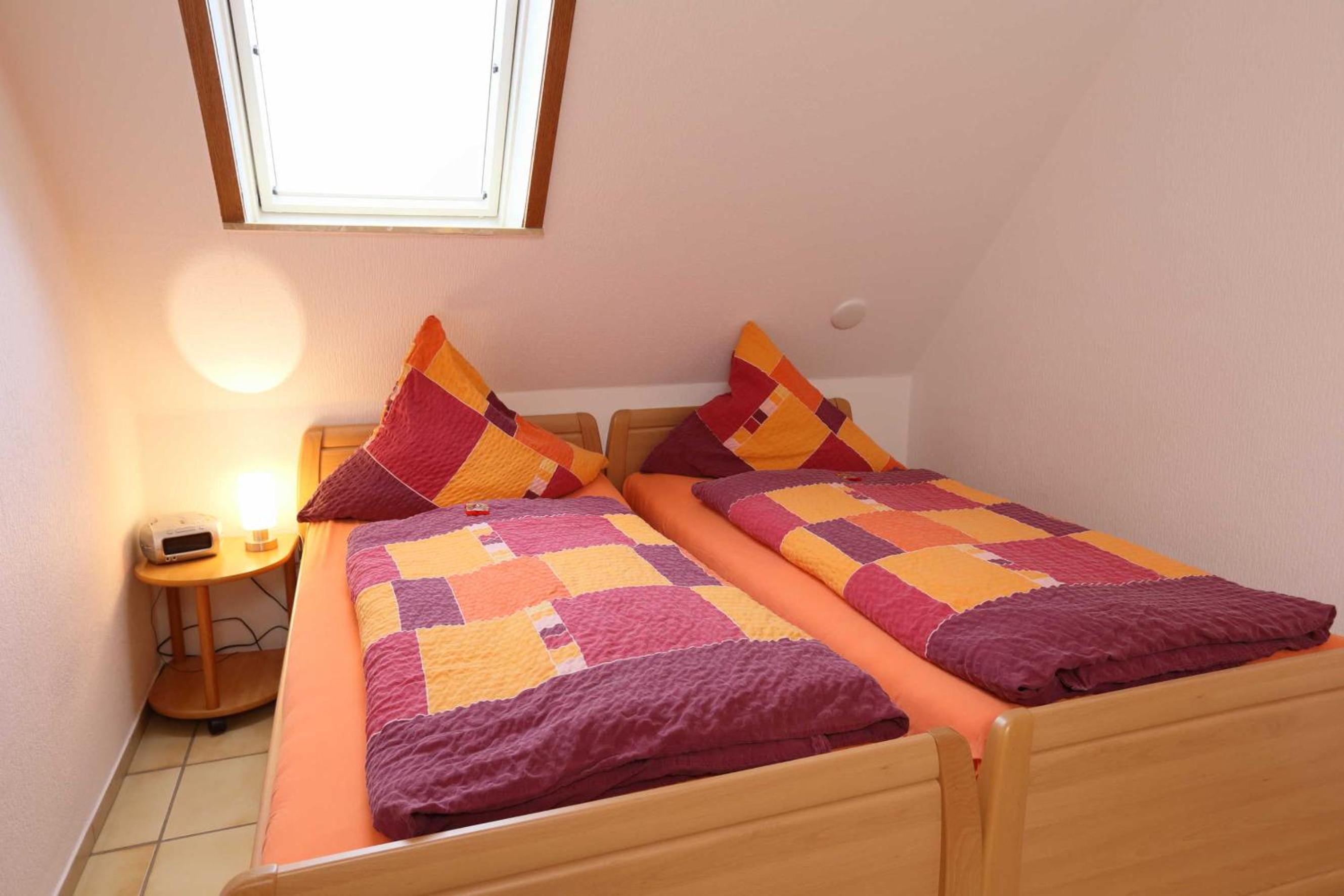 One-Bedroom Apartment with Shower photo 1