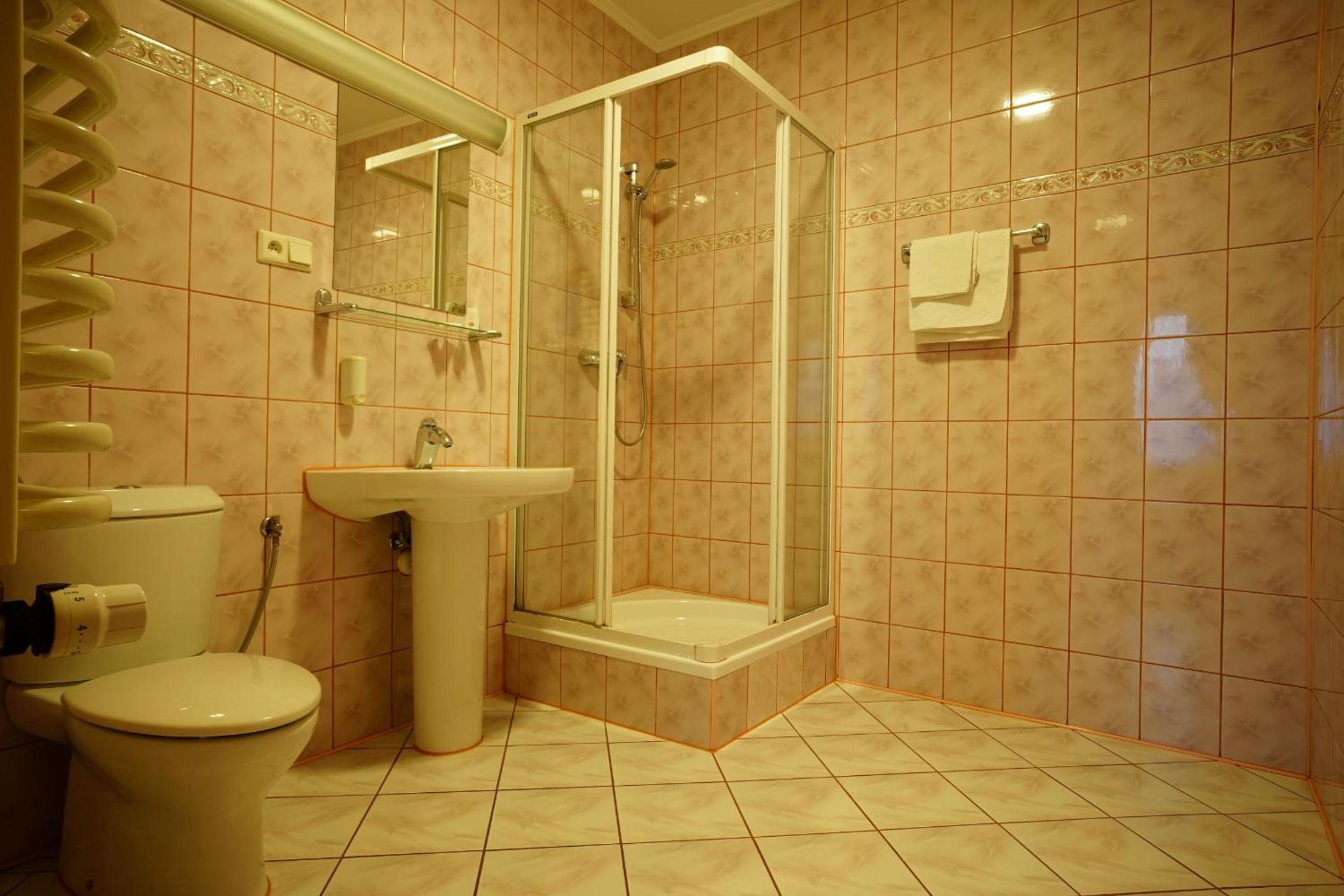 Double Room - Photo 14