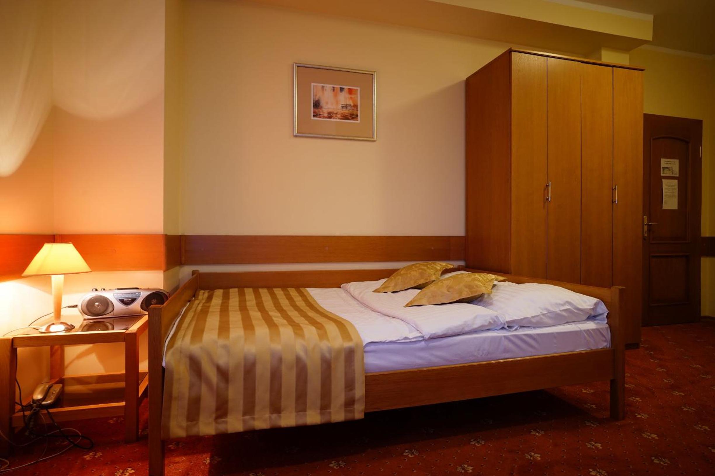 Double Room - Photo 17