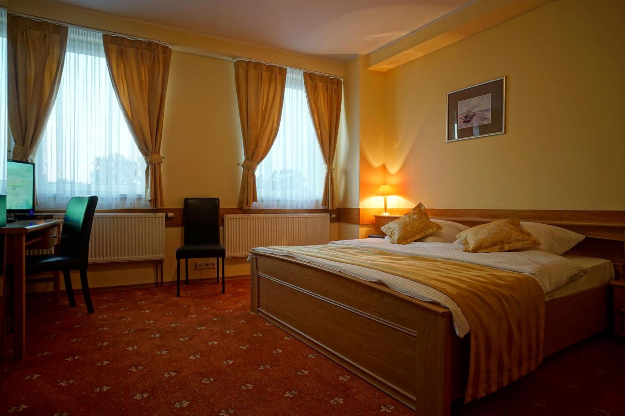 Double Room - Photo 19