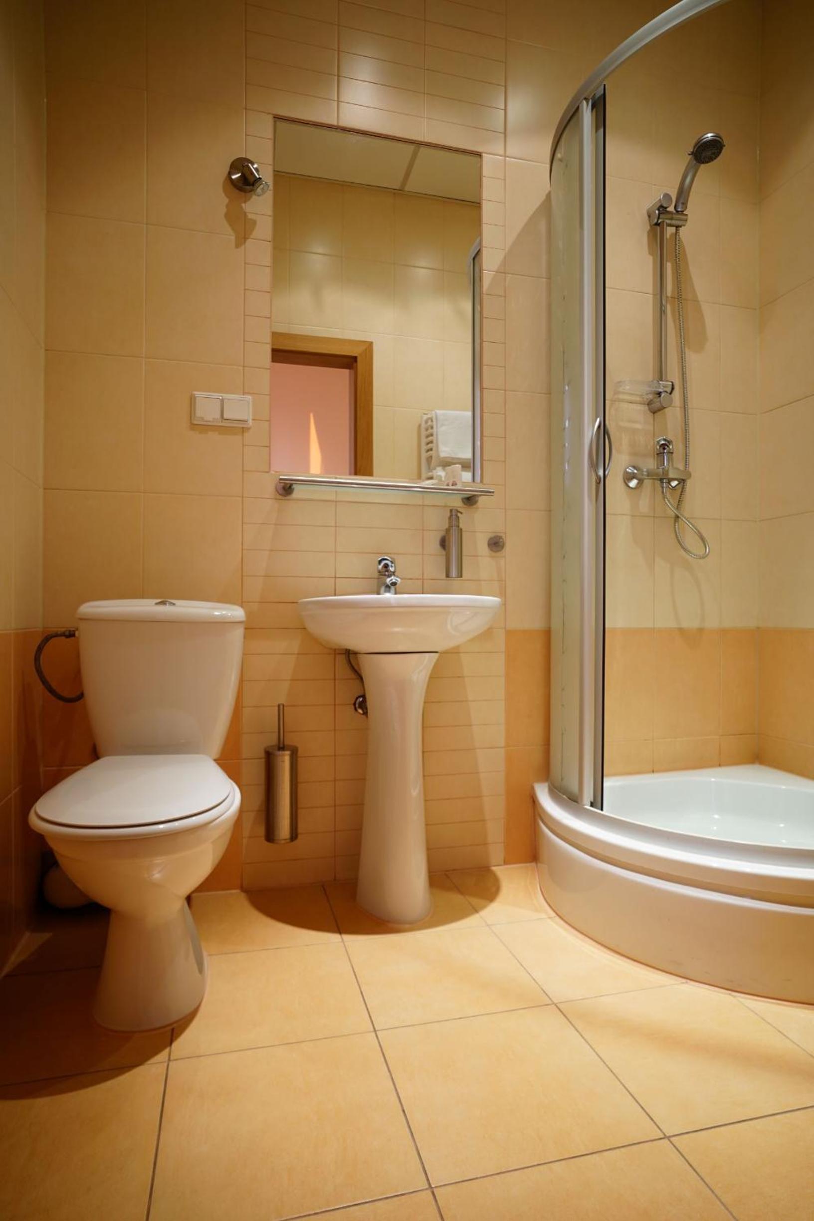 Twin Room - Photo 17