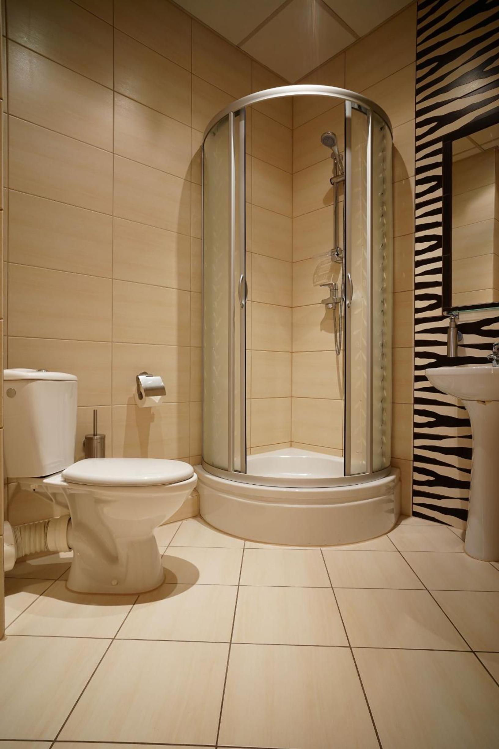 Twin Room - Photo 19
