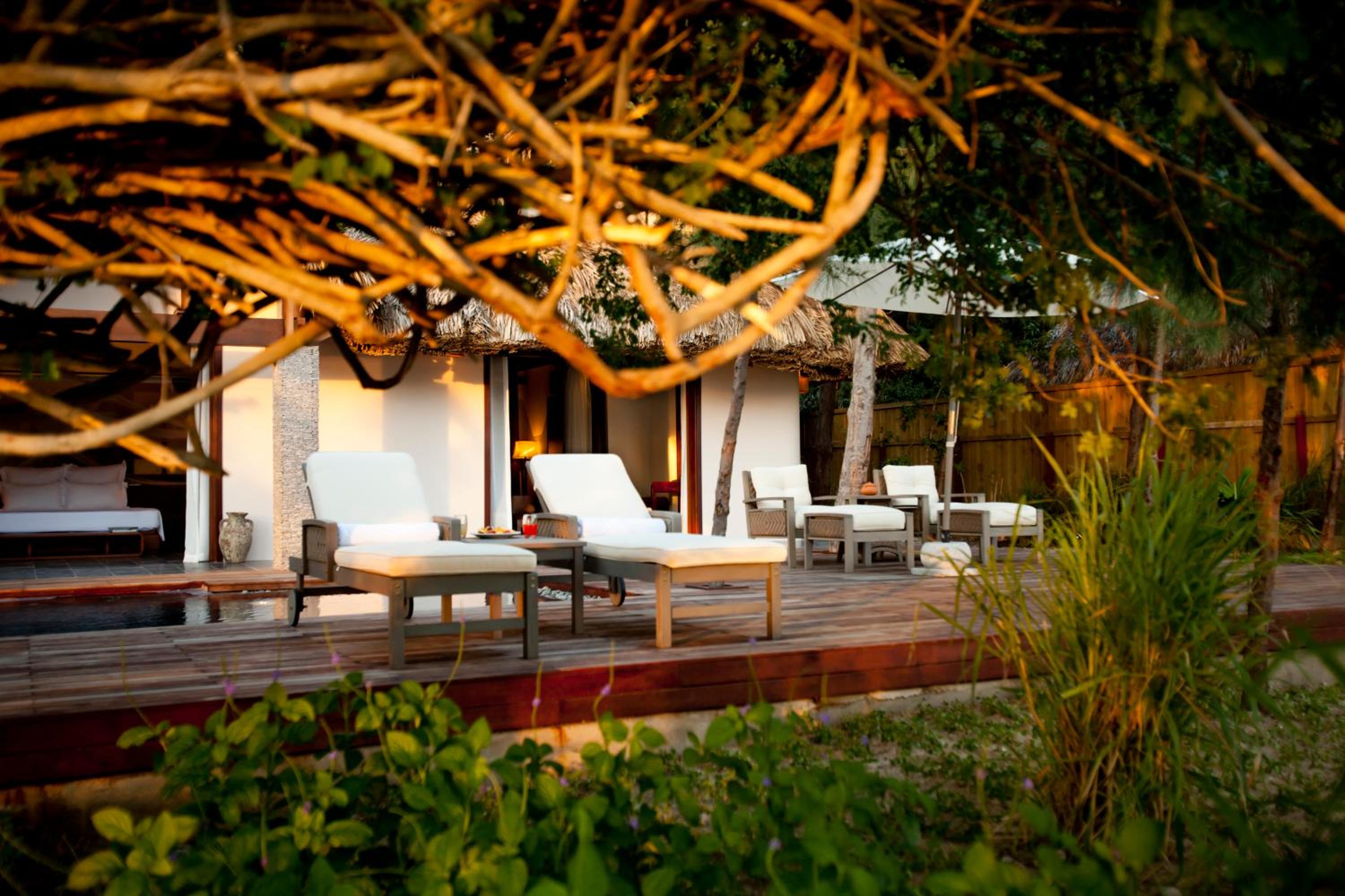 Two-Bedroom Beachfront Villa with Pool - Photo 12
