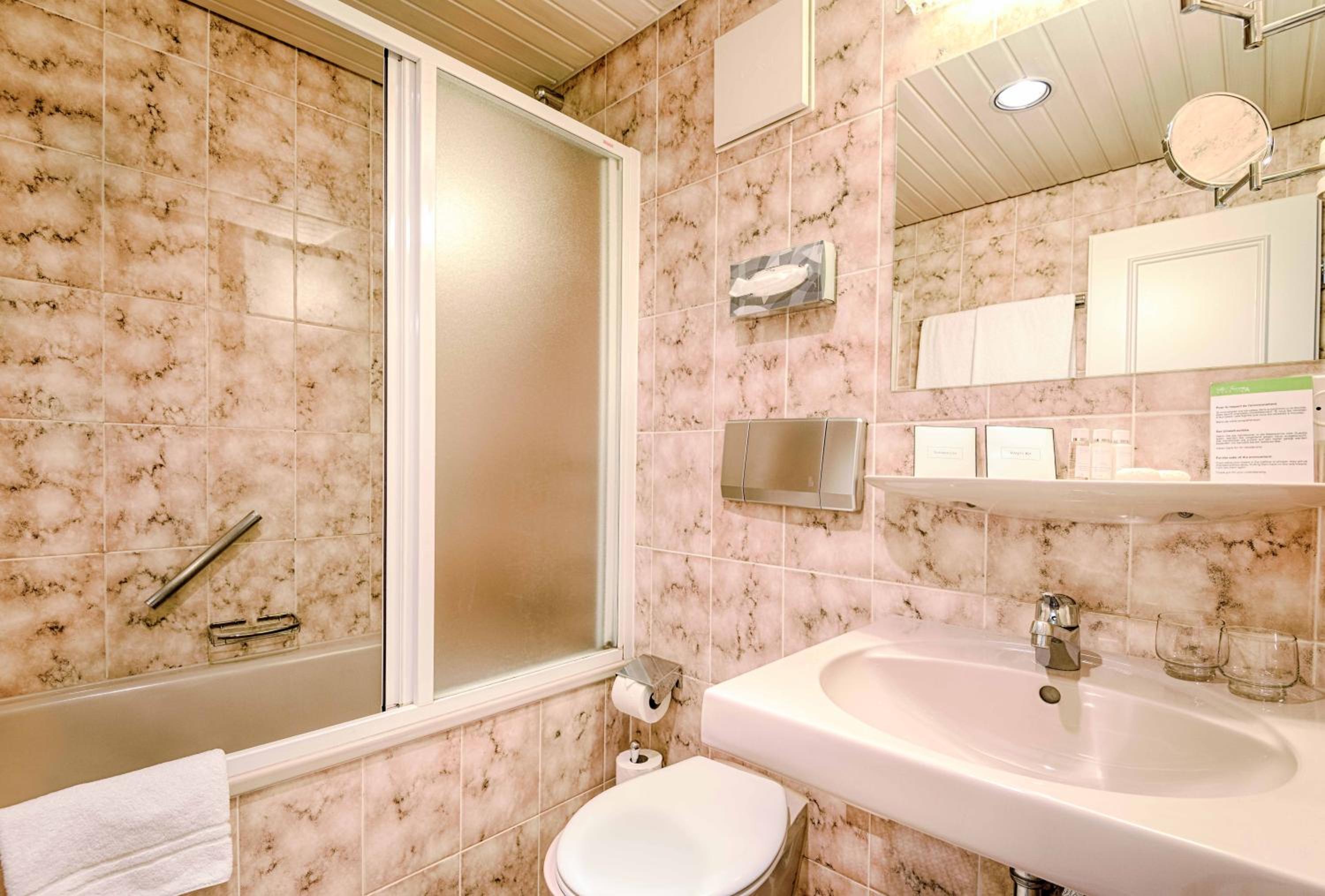 Superior Room - Photo 3