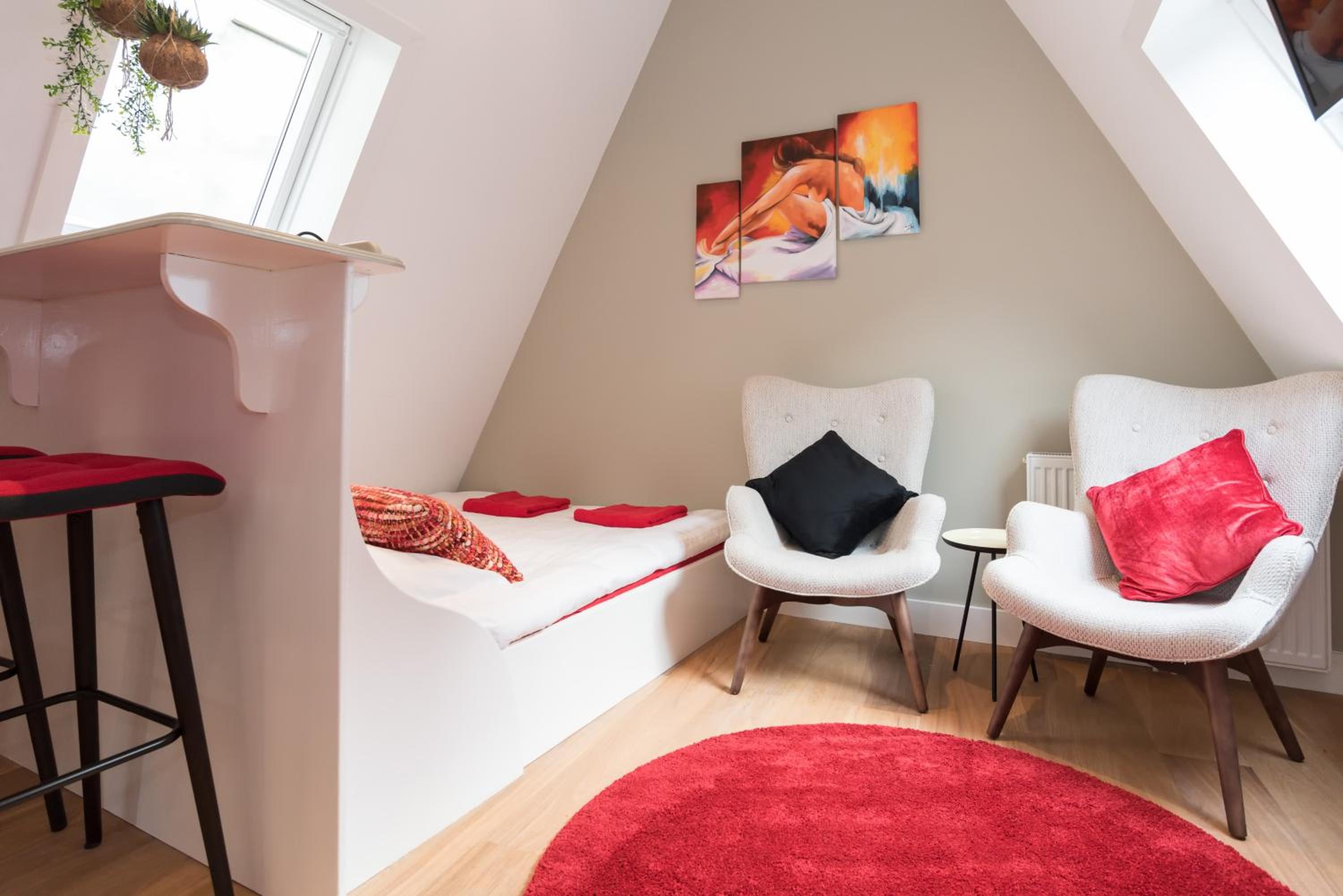 Deluxe Double Room with Shower