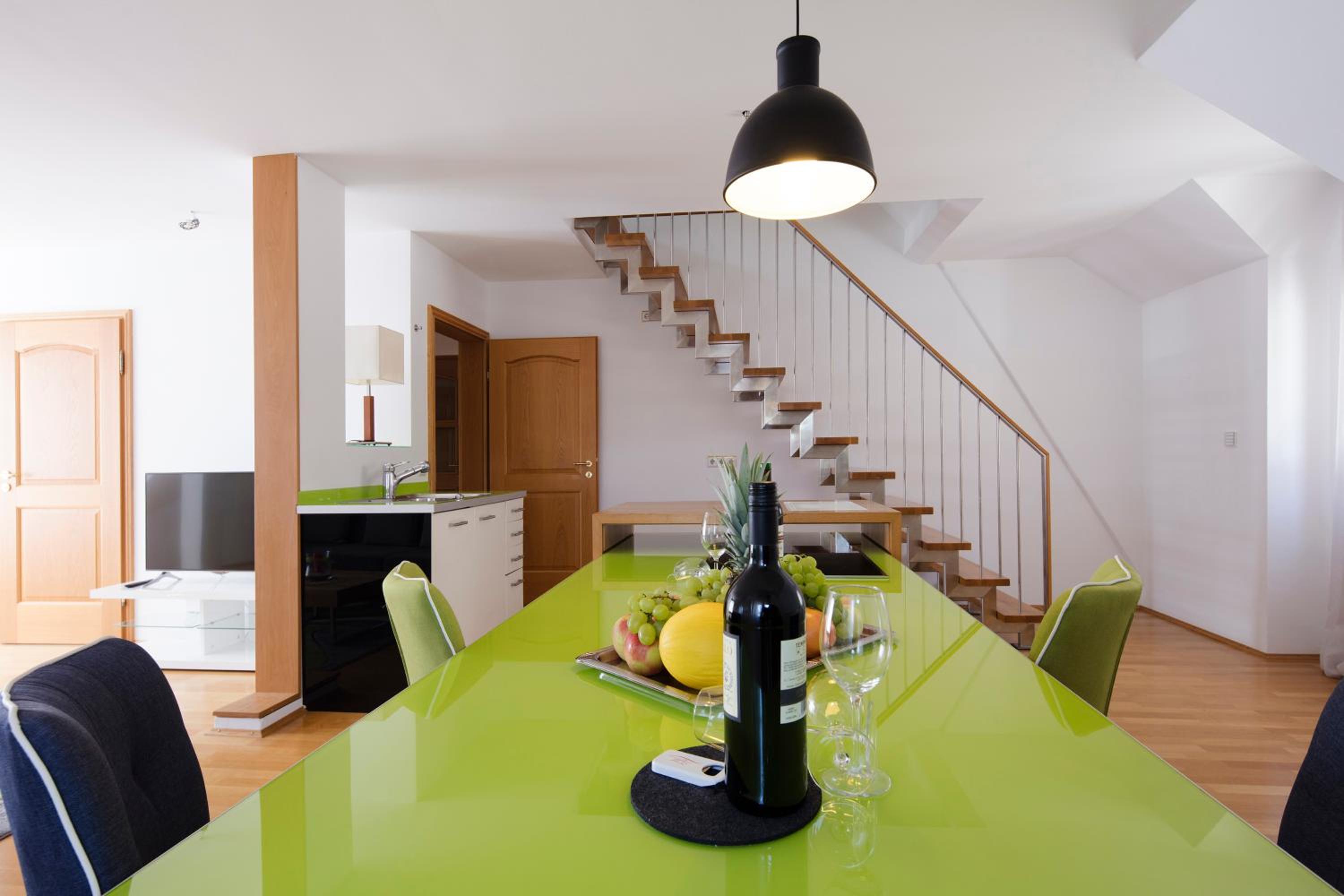 Superior Suite - Photo 7
