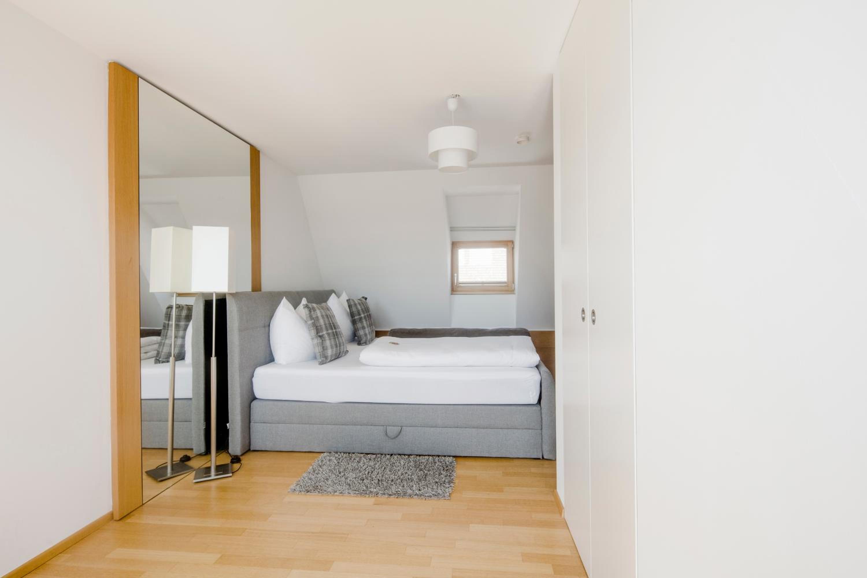 Superior Suite - Photo 12