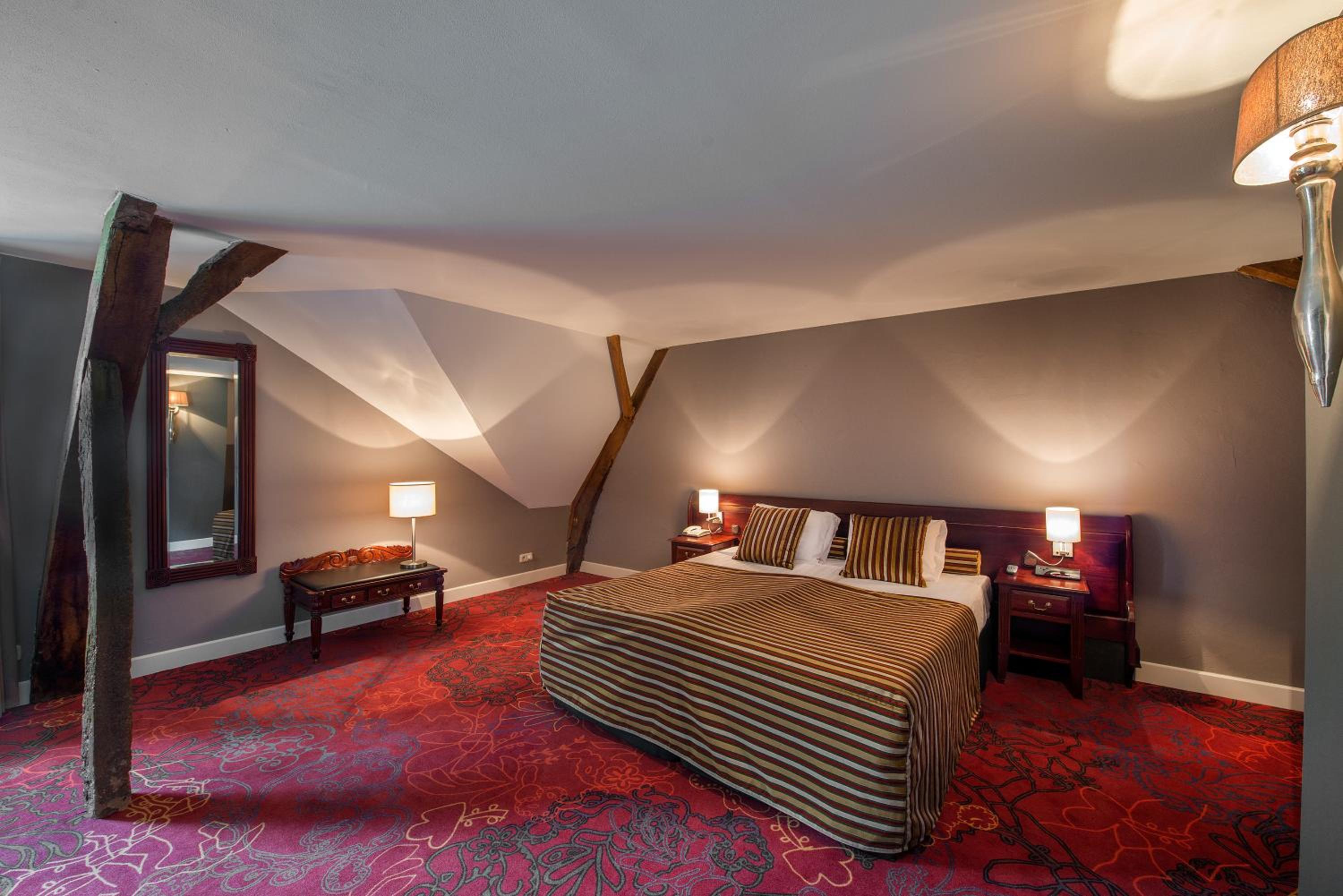 Suite - Split Level (2 Adults) - Photo 5