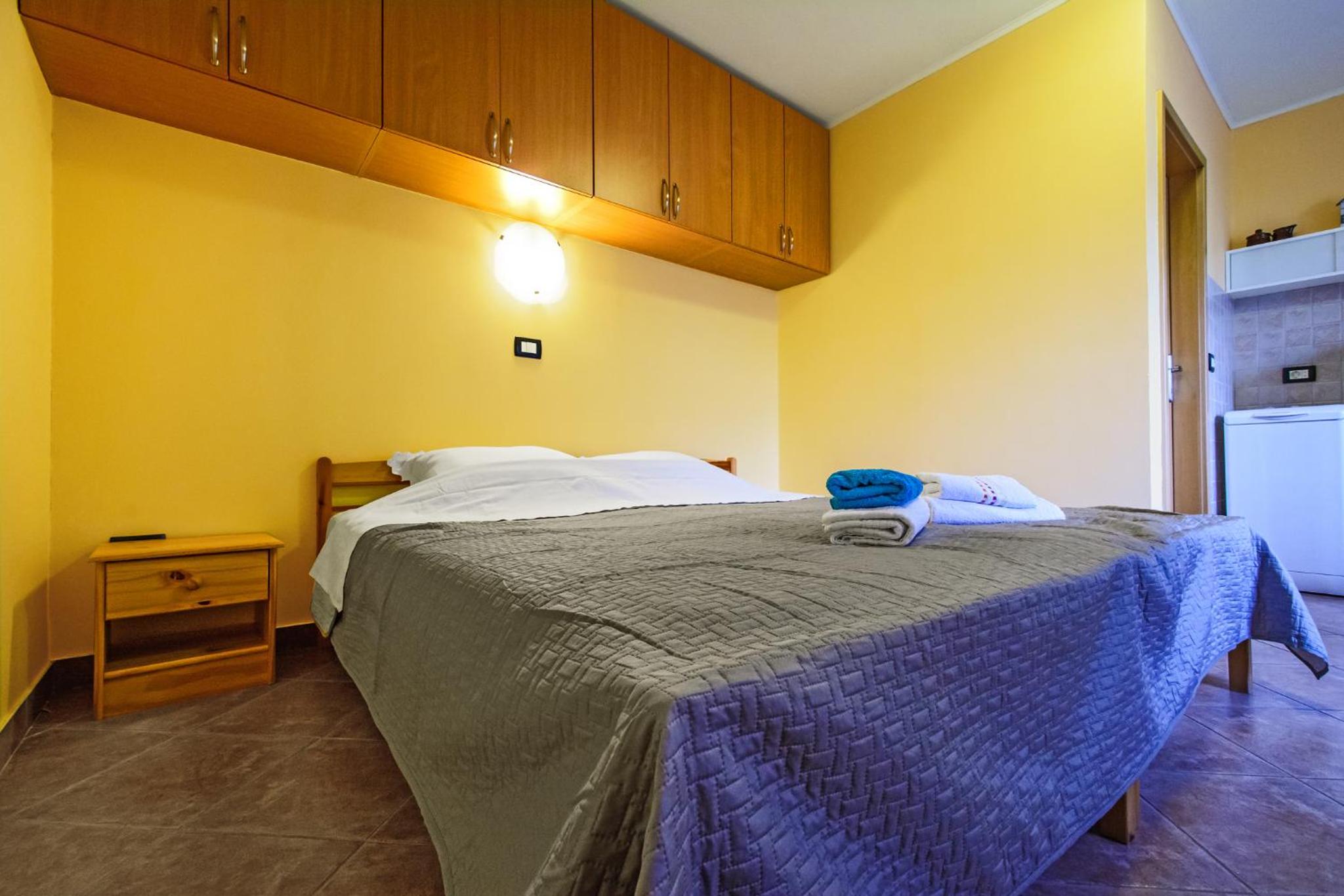 Studio Apartment photo 2