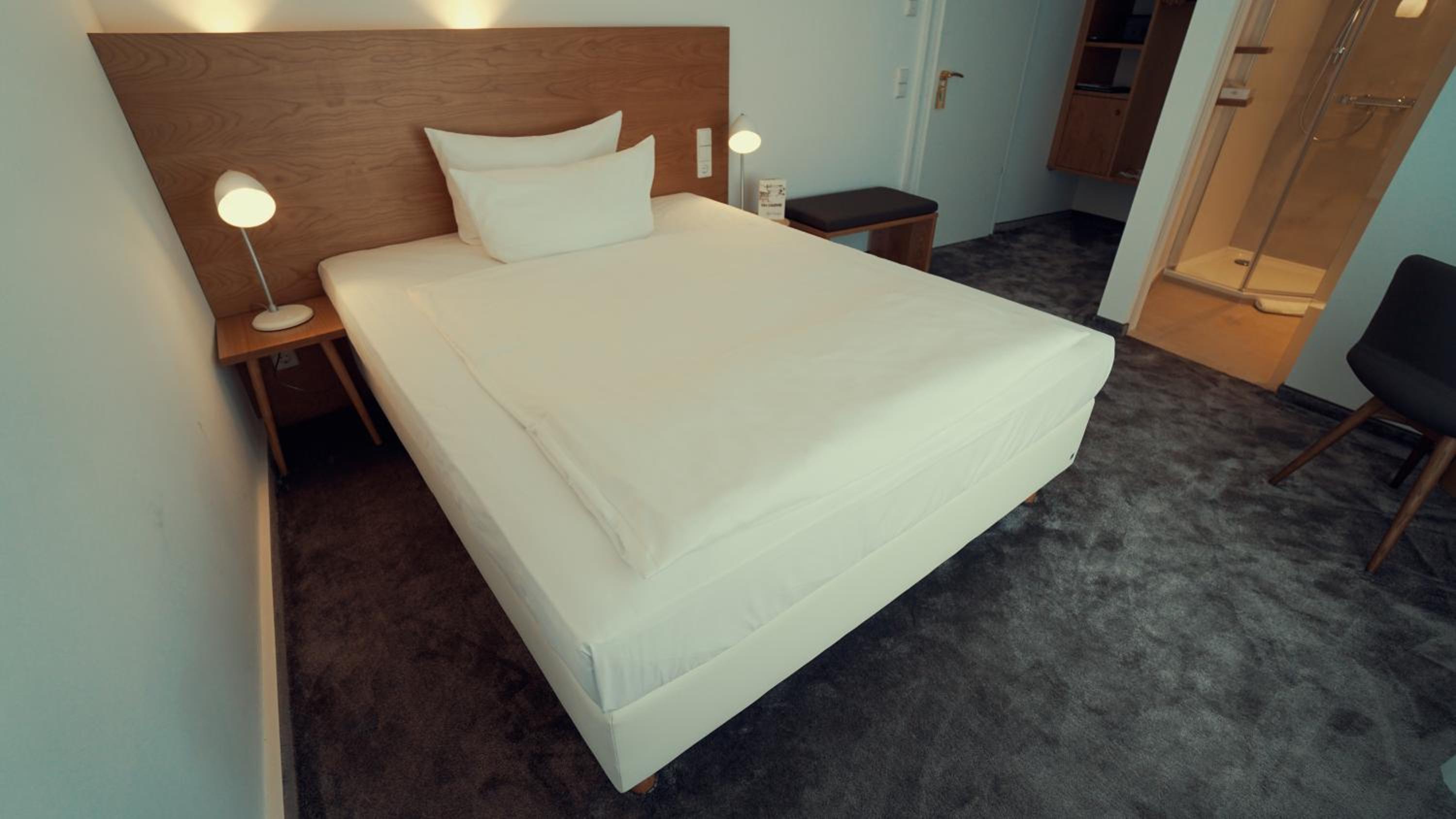 Comfort Room - Photo 13