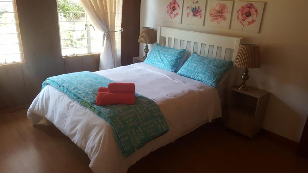 Deluxe Room - Photo 1