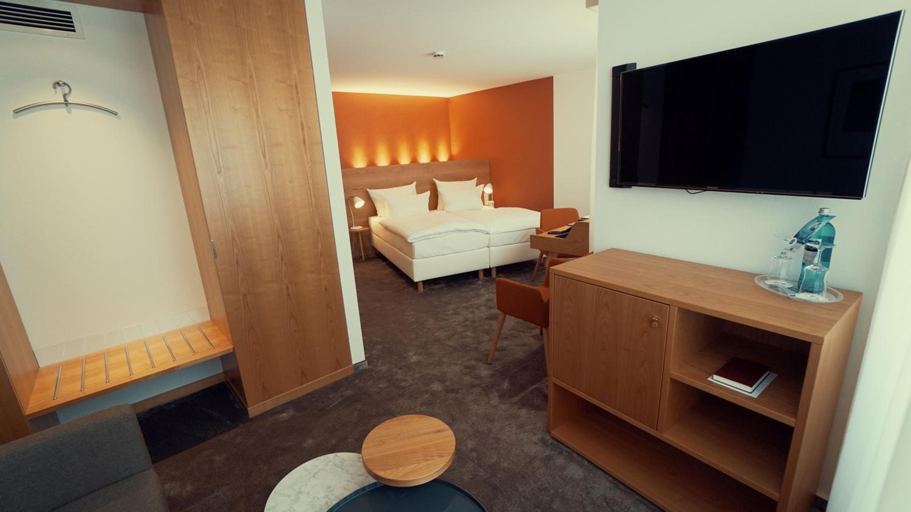 Executive Room - Photo 17