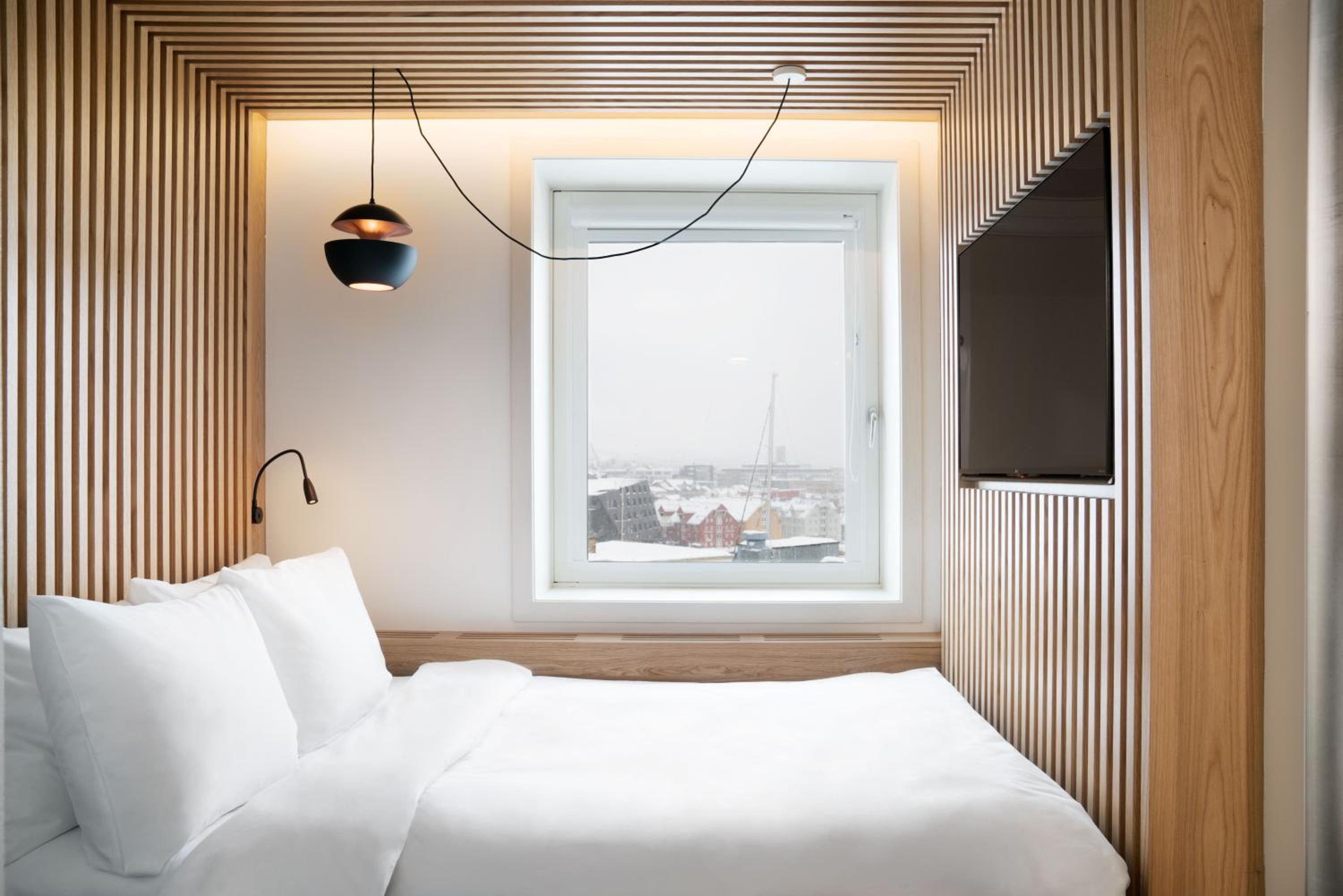 Small Room - Photo 2